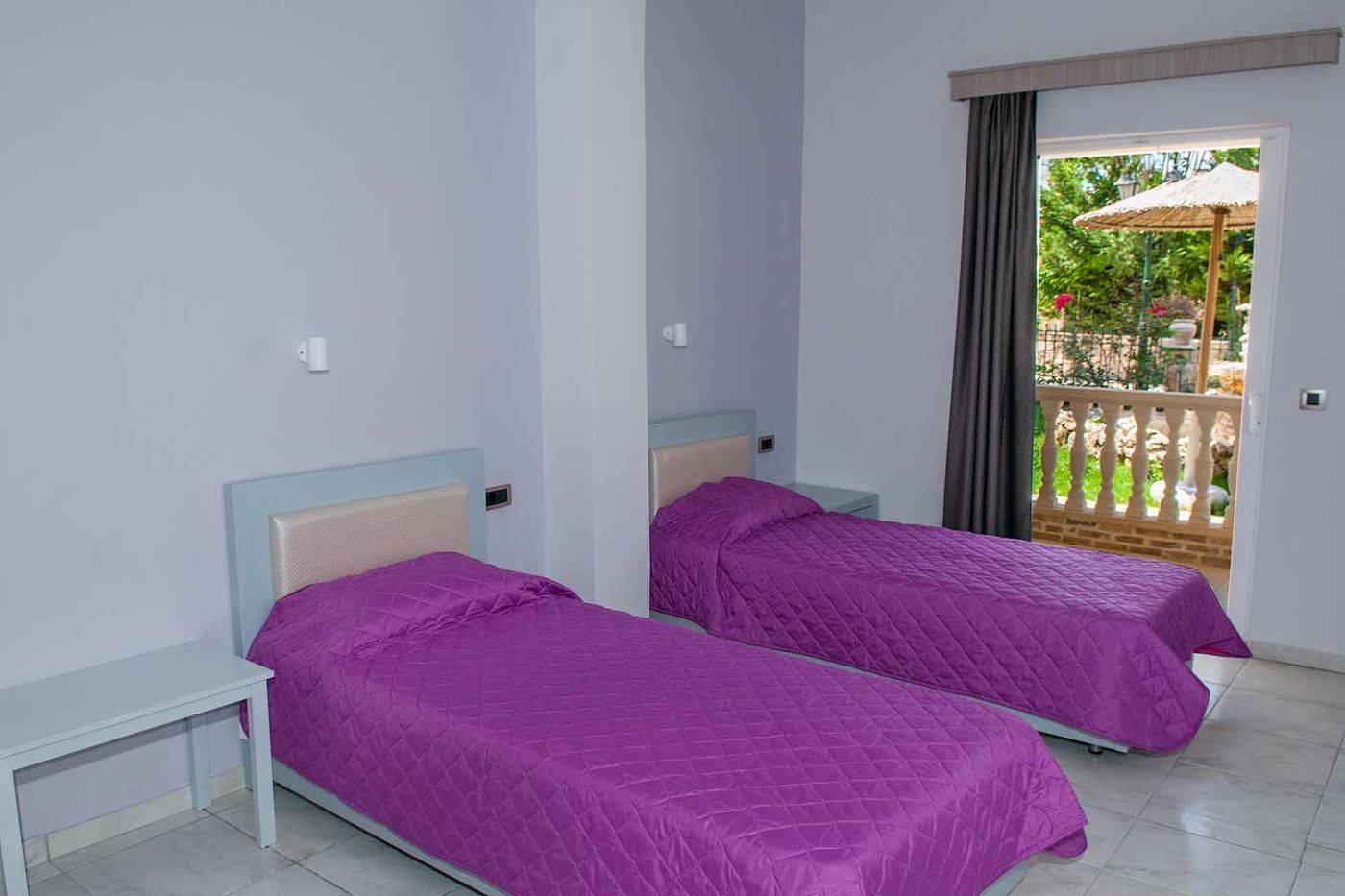 Tom-and-John-s-Apartments-Room-13