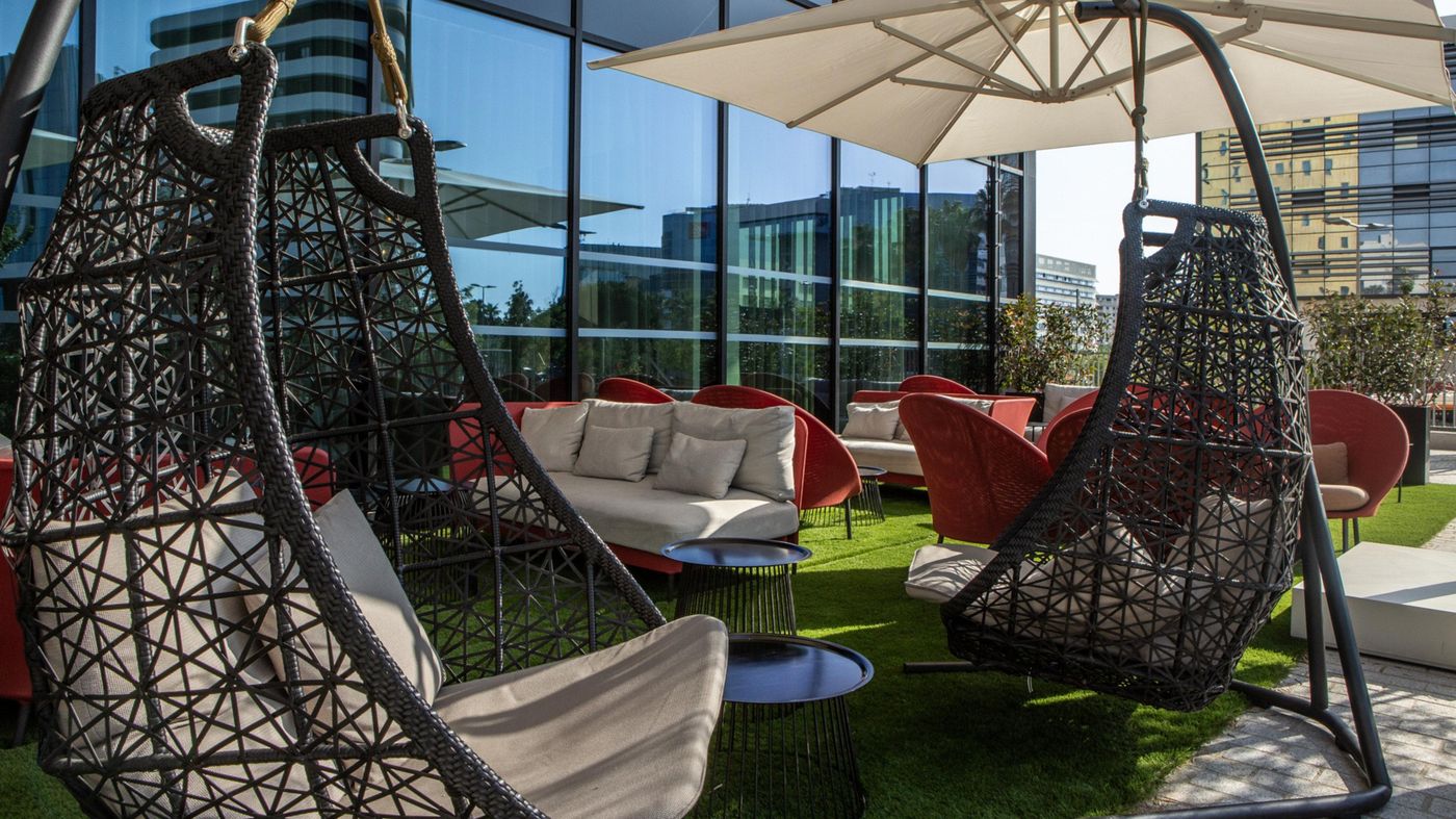 Crowne-Plaza-Nice-Grand-Arenas-Restaurant-9