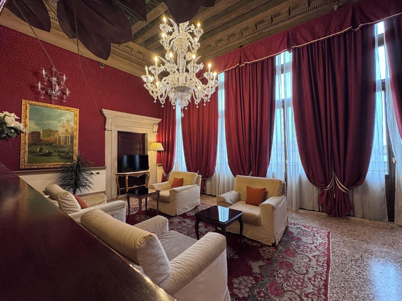 Ruzzini-Palace-Room-66