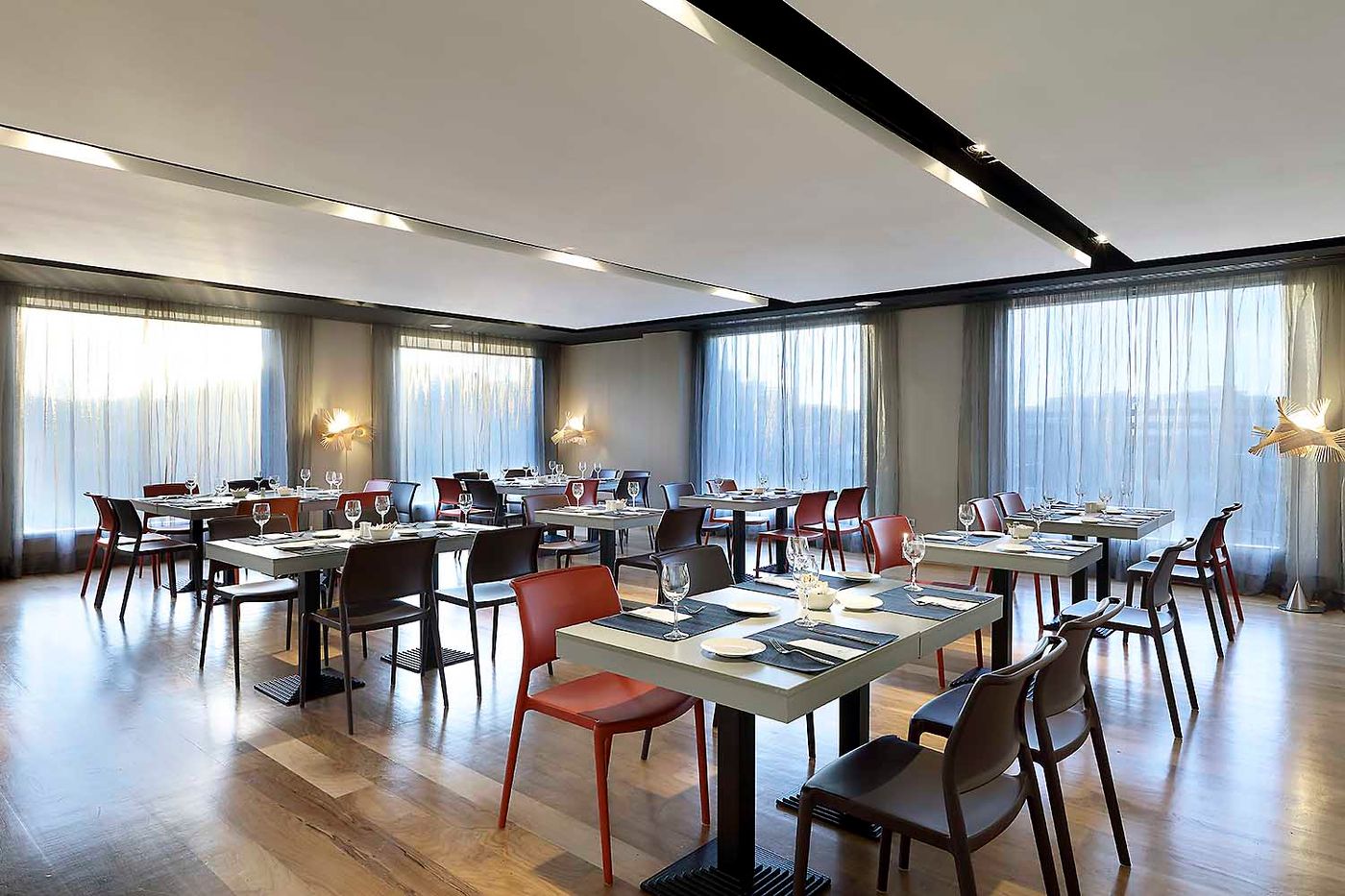 Rafaelhoteles-Madrid-Norte-Restaurant-31