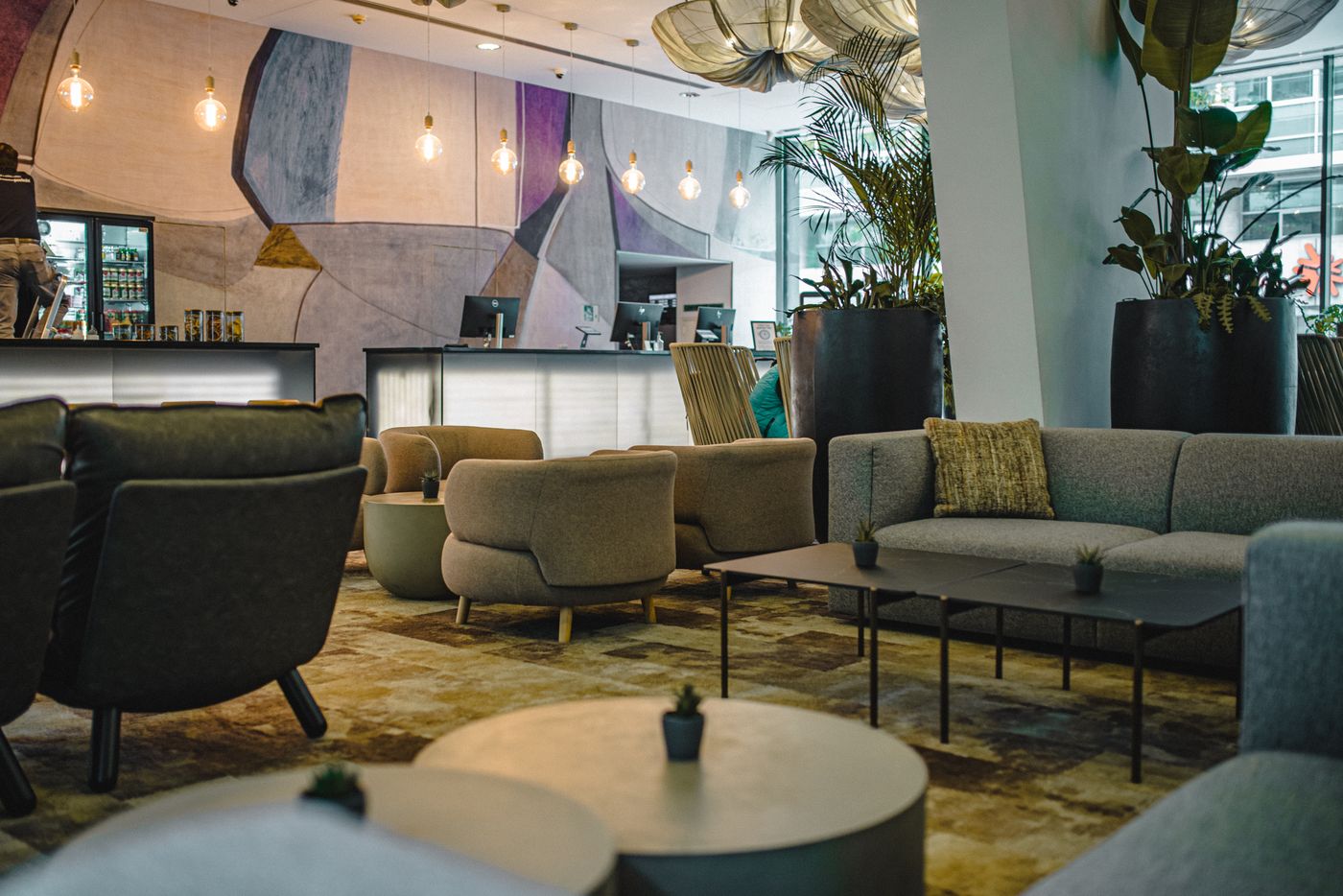 OREA-Hotel-Angelo-Praha-Lobby-11