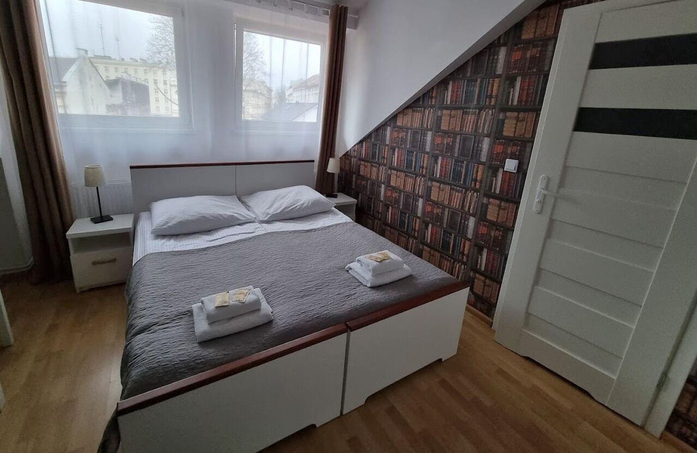 Cracow-Central-Aparthotel-Room-35