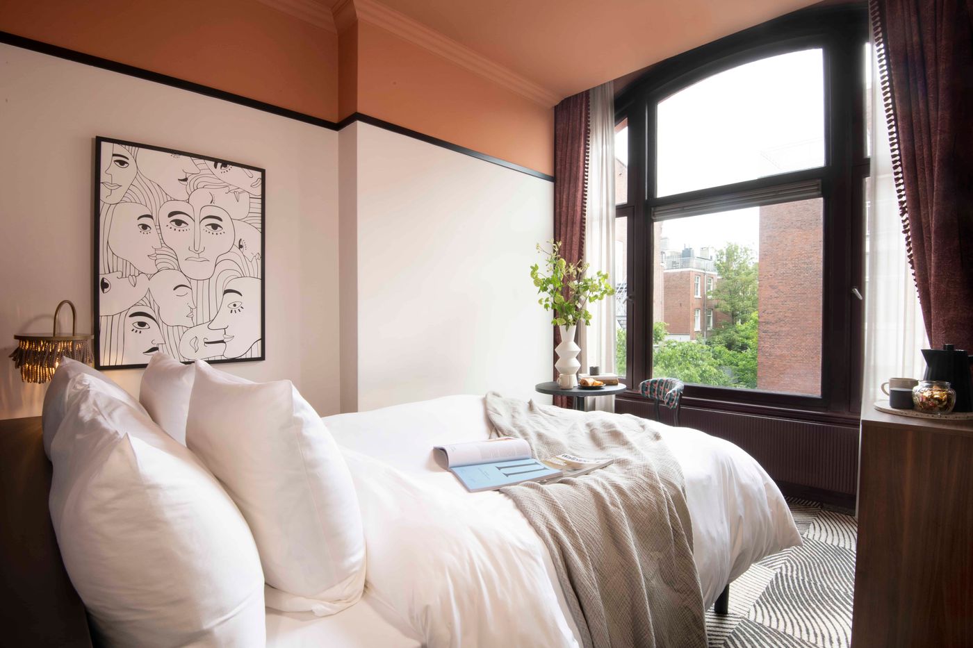 Jan-Luyken-Amsterdam-Room-19