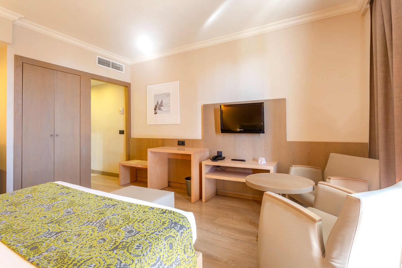 Marins Playa Aparthotel