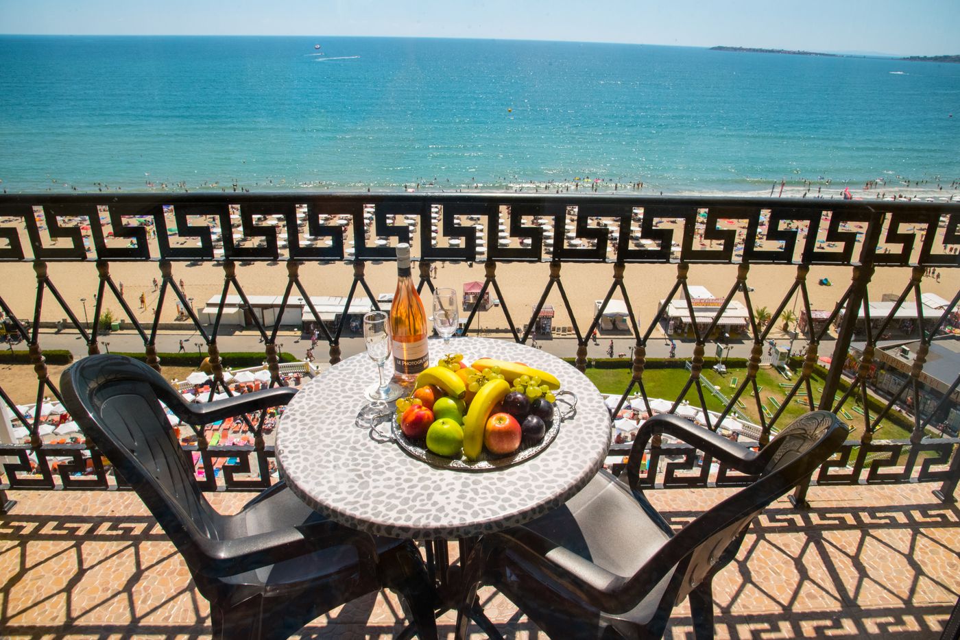 Imperial-Palace-Room-13