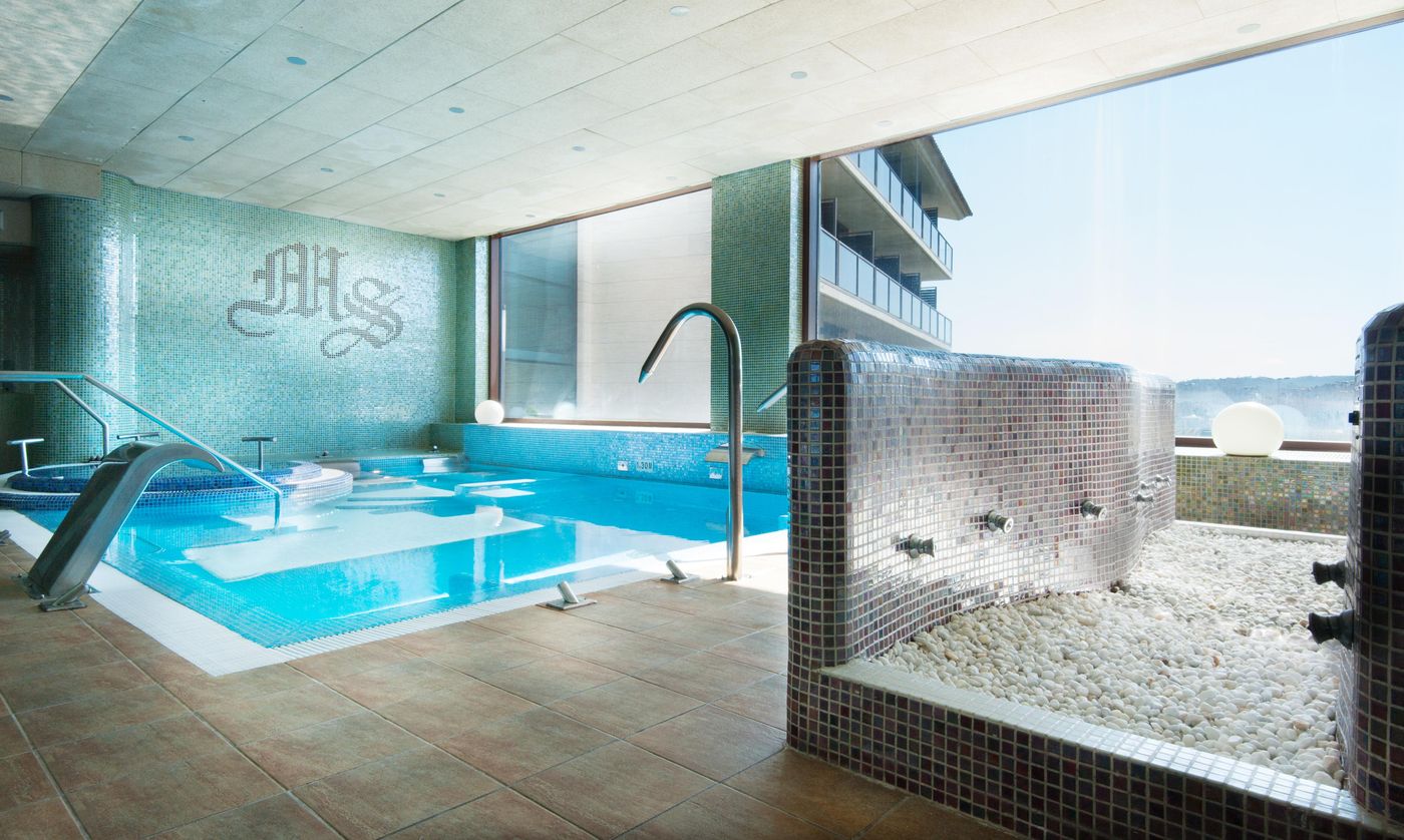 Mas-Sola-Sports-and-Entertainment-62