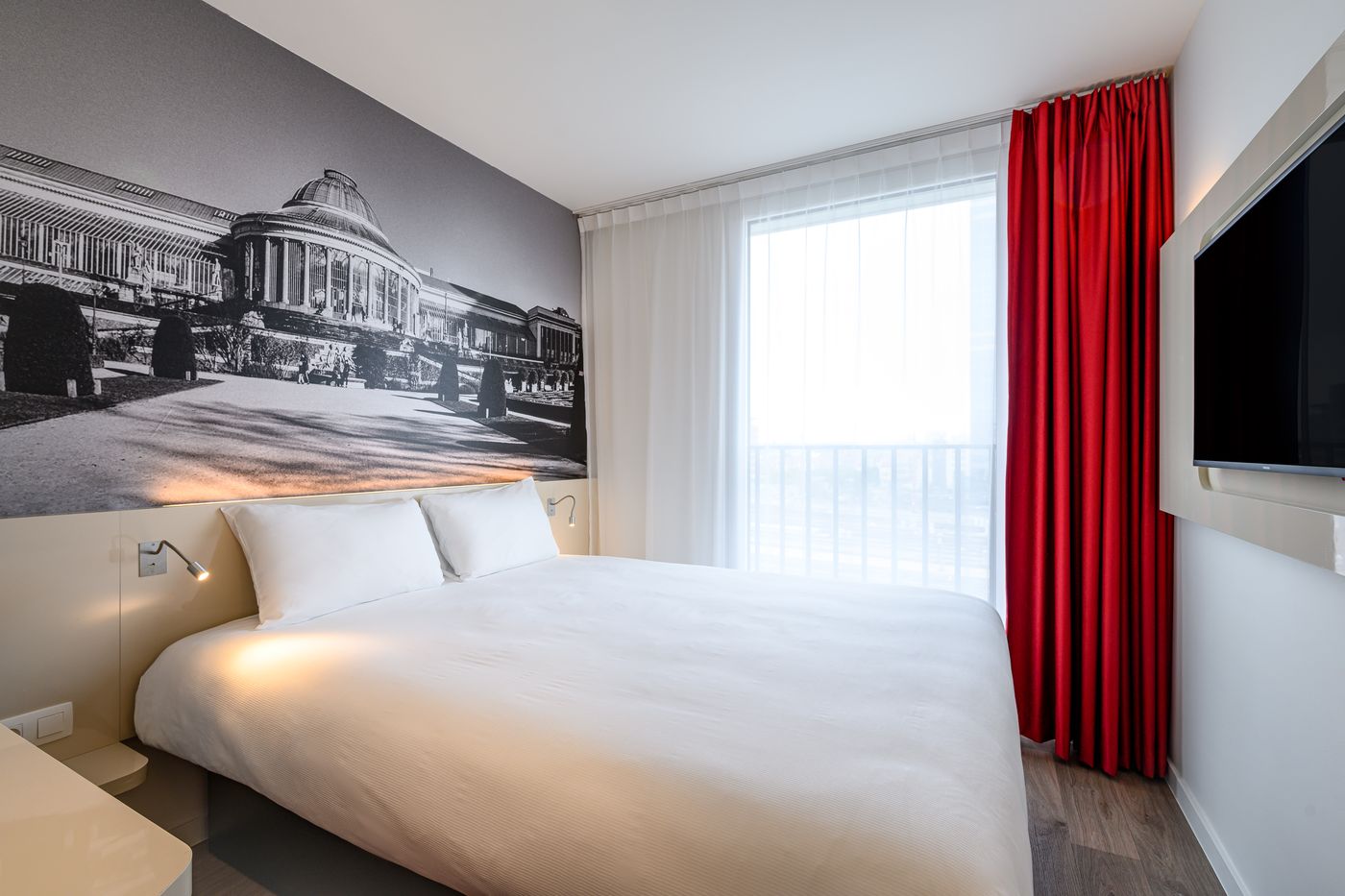 B-B-Hotel-Brussels-Centre-Gare-Du-Midi-Room-5