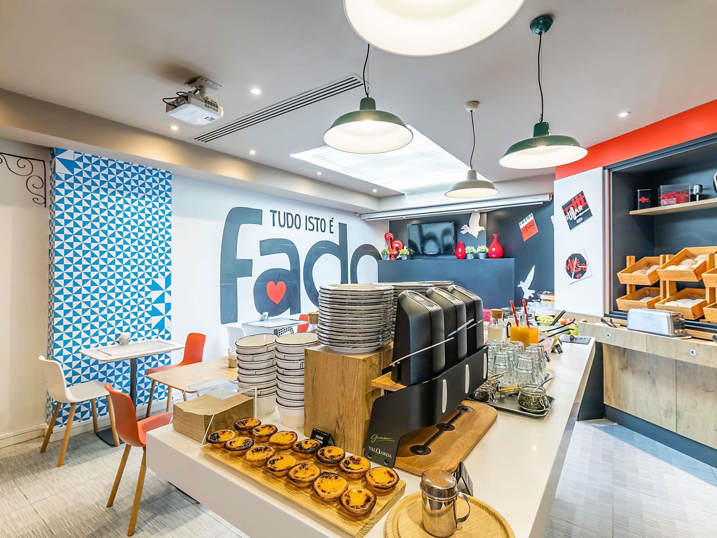 Ibis-Lisboa-Liberdade-Restaurant-16