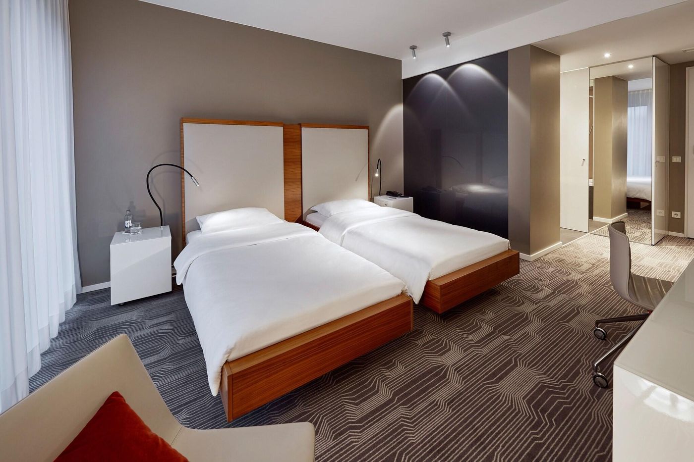 Legere-Hotel-Luxembourg-Room-18