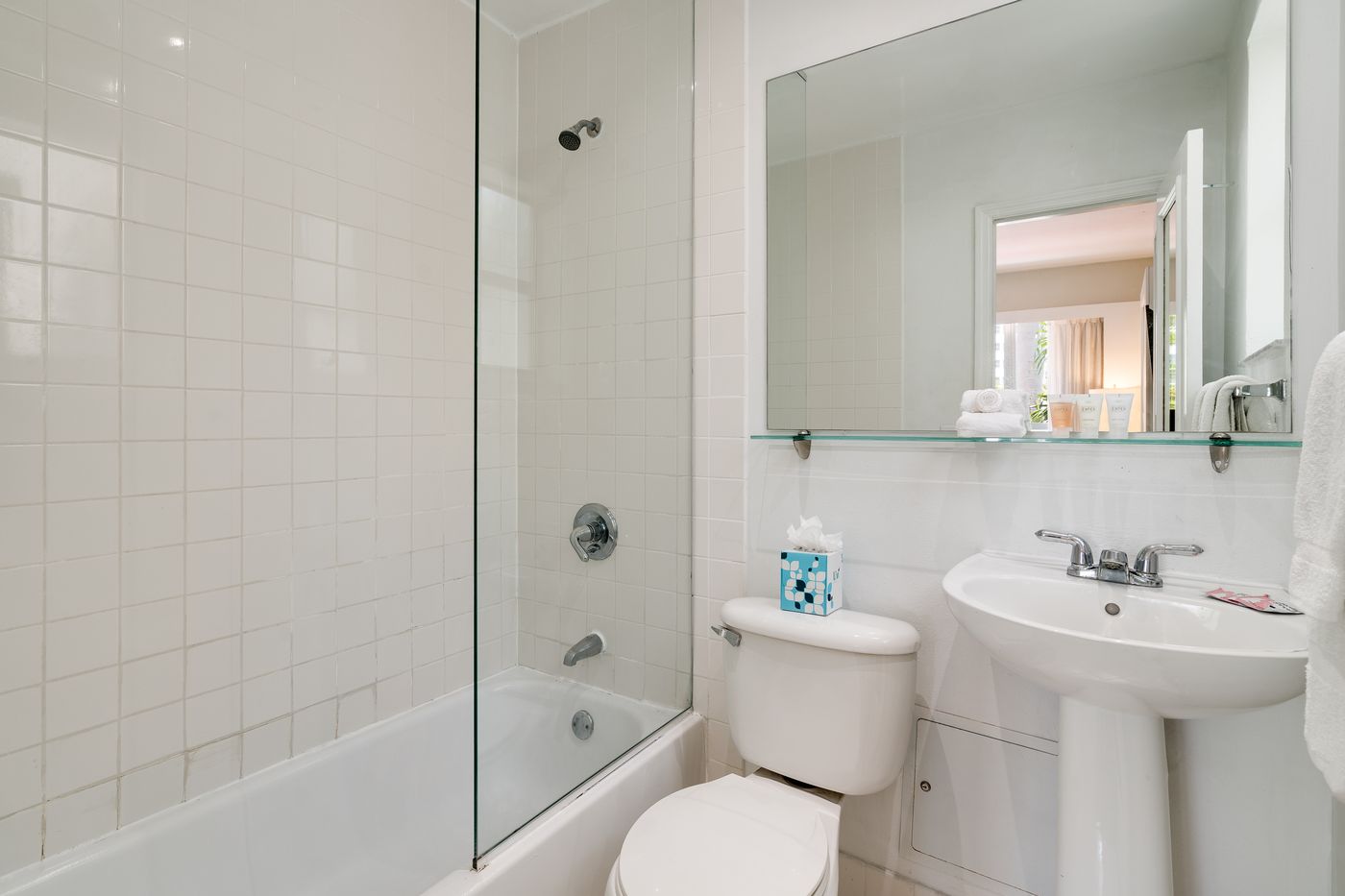 Crest Hotel Suites - United States - SOUTH BEACH - Room - 3