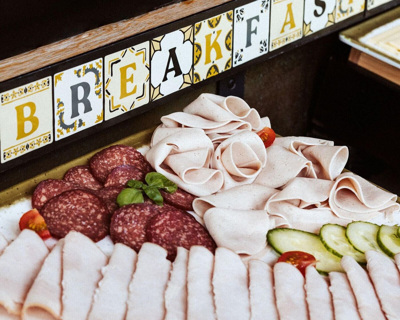 Schulz-Hotel-Berlin-Wall-At-The-East-Side-Gallery-Restaurant-45