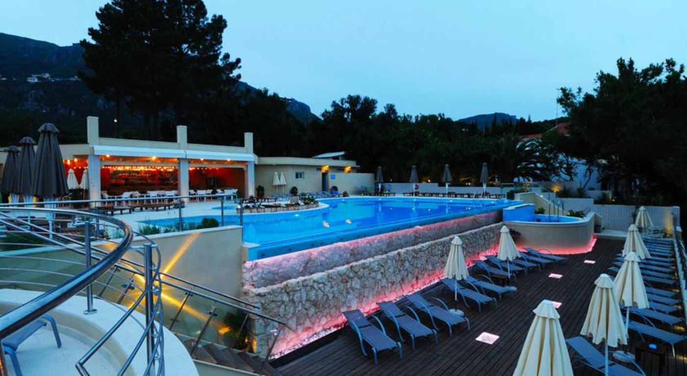 Akrotiri-Beach-Pool-9