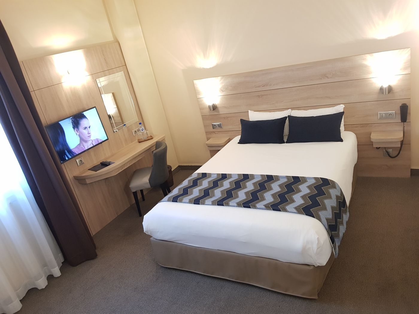 Hotel-Champerret-Elysees-Room-20