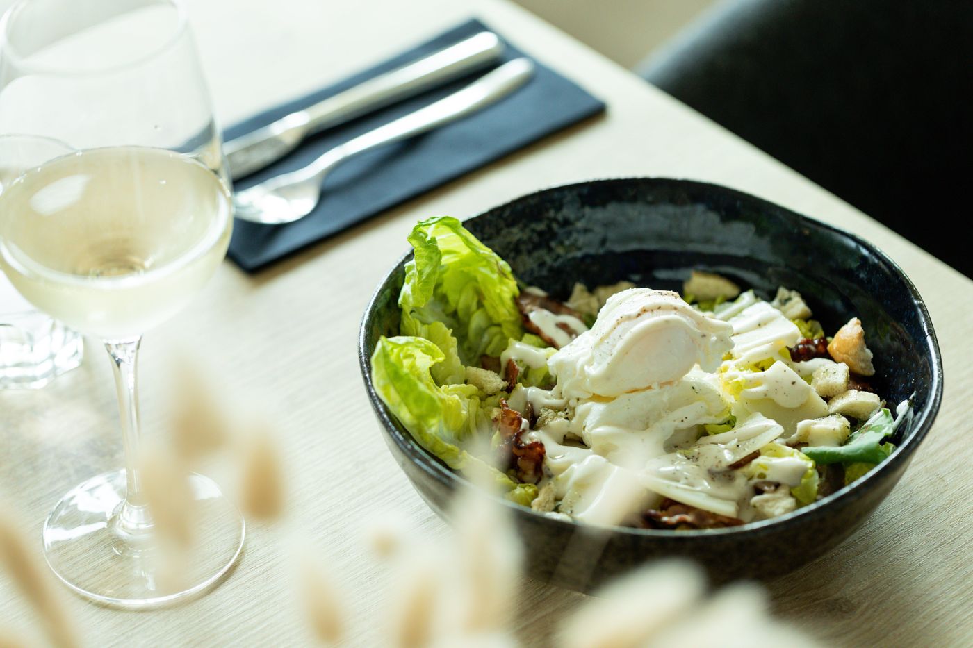 Holiday-Inn-Express-Amsterdam---North-Riverside-Restaurant-43