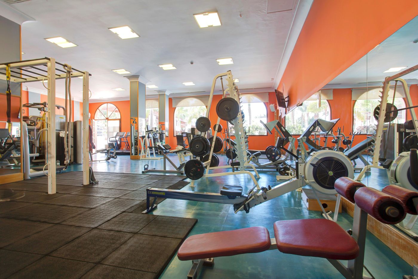 Princesa-Yaiza-Suite-Hotel-Resort-Sports-and-Entertainment-57