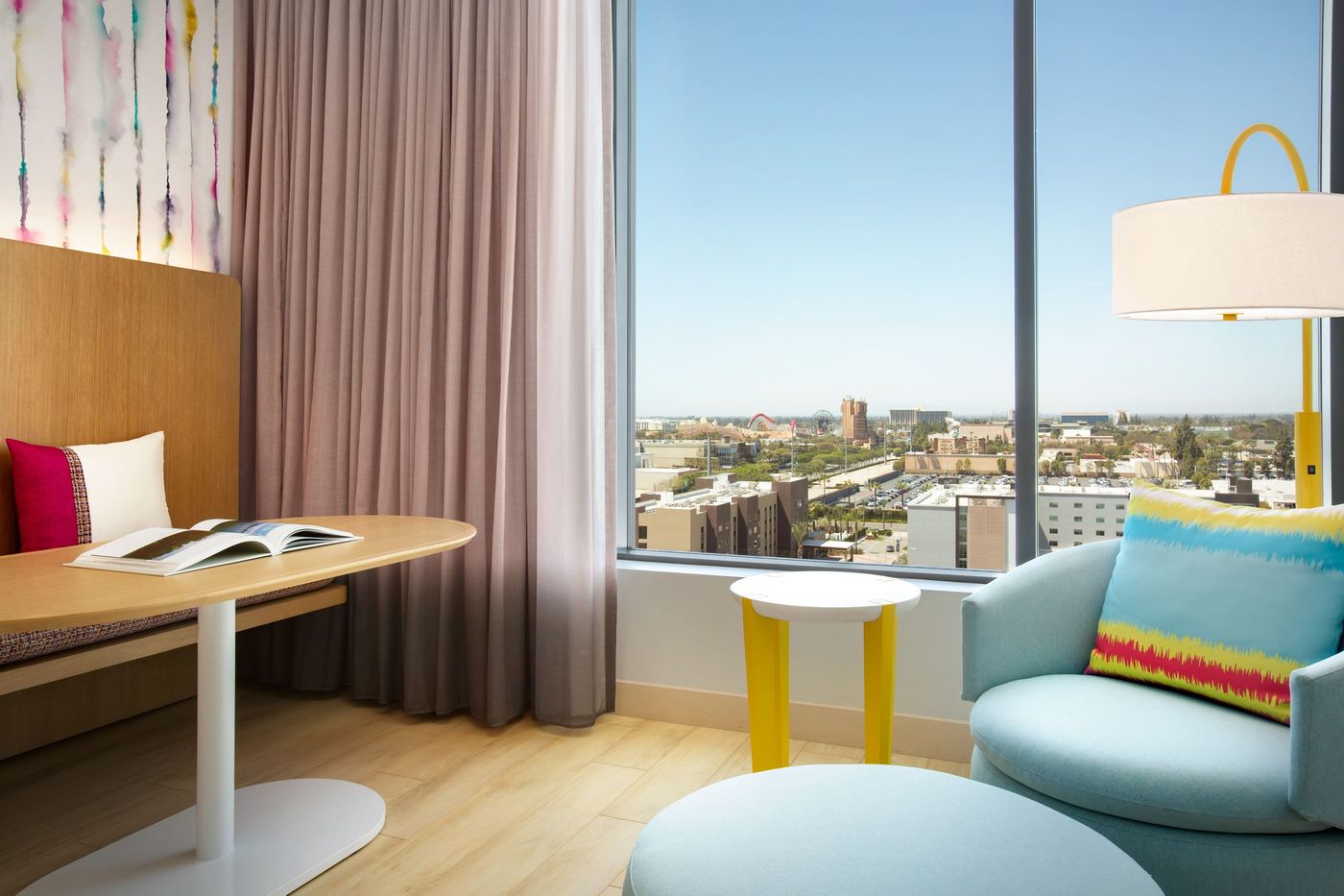 The-Viv-Hotel--Anaheim--a-Tribute-Portfolio-Hotel-Room-10