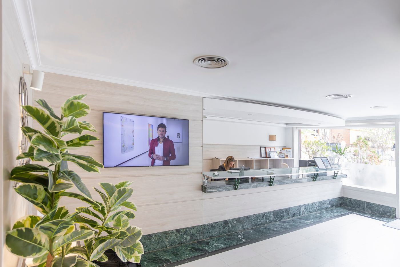 Soho-Los-Naranjos-Lobby-62