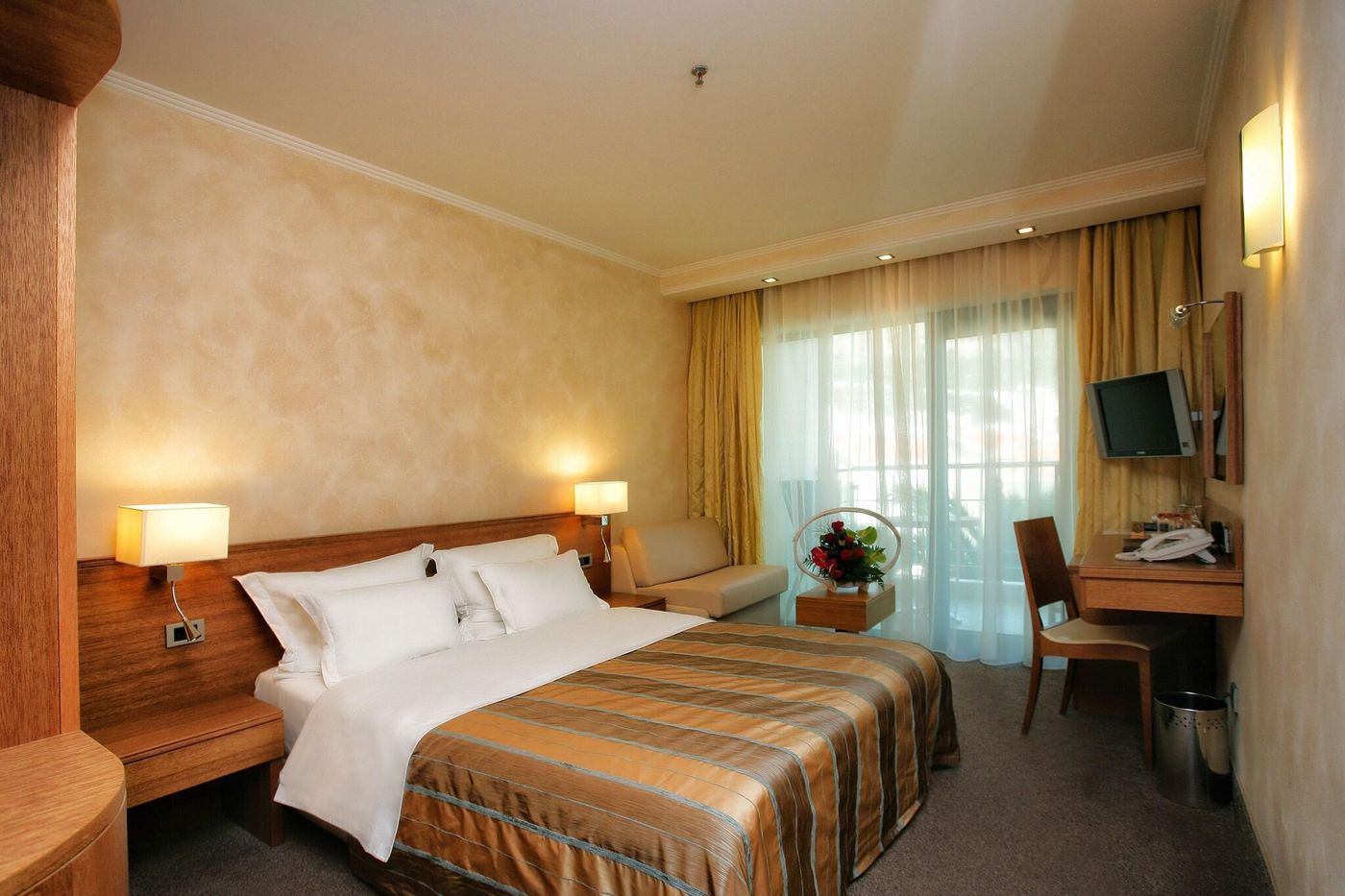 Monte-Casa-Spa-Wellness-de-Luxe-Room-19