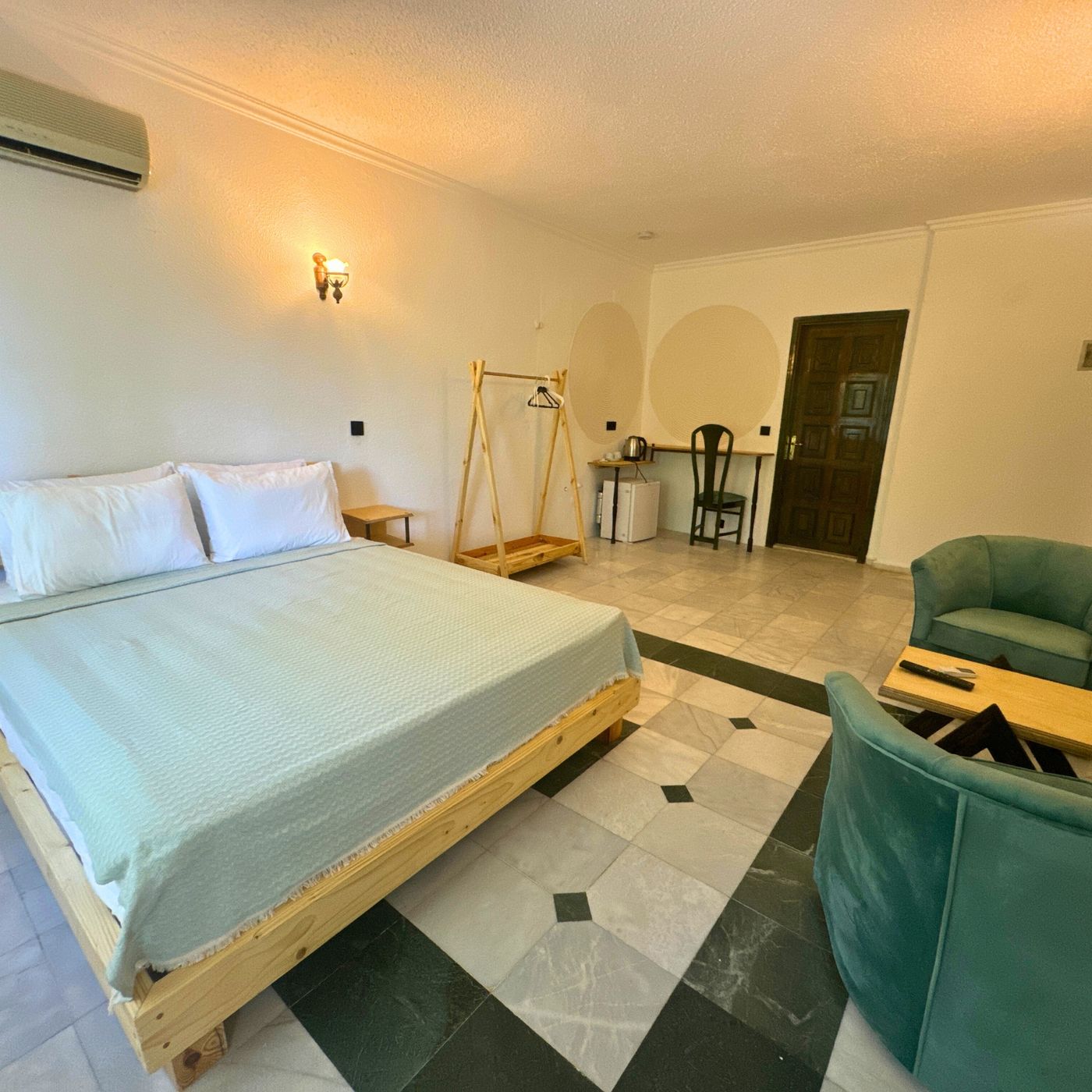 Club-Mel-Holiday-Resort-Room-37
