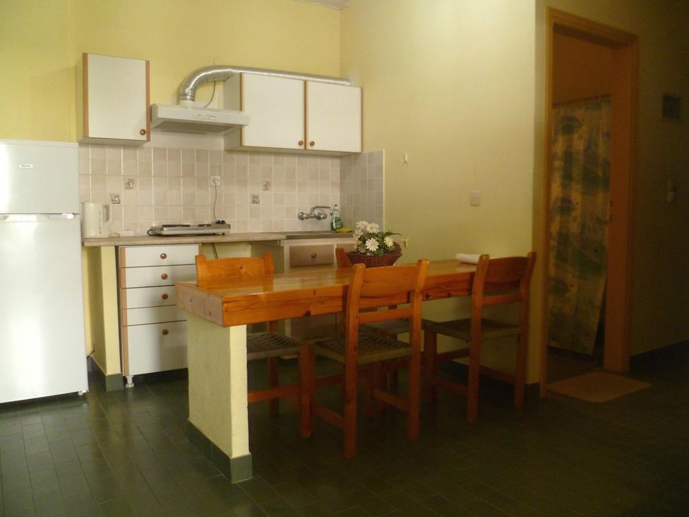 Mamouzelos Apartments