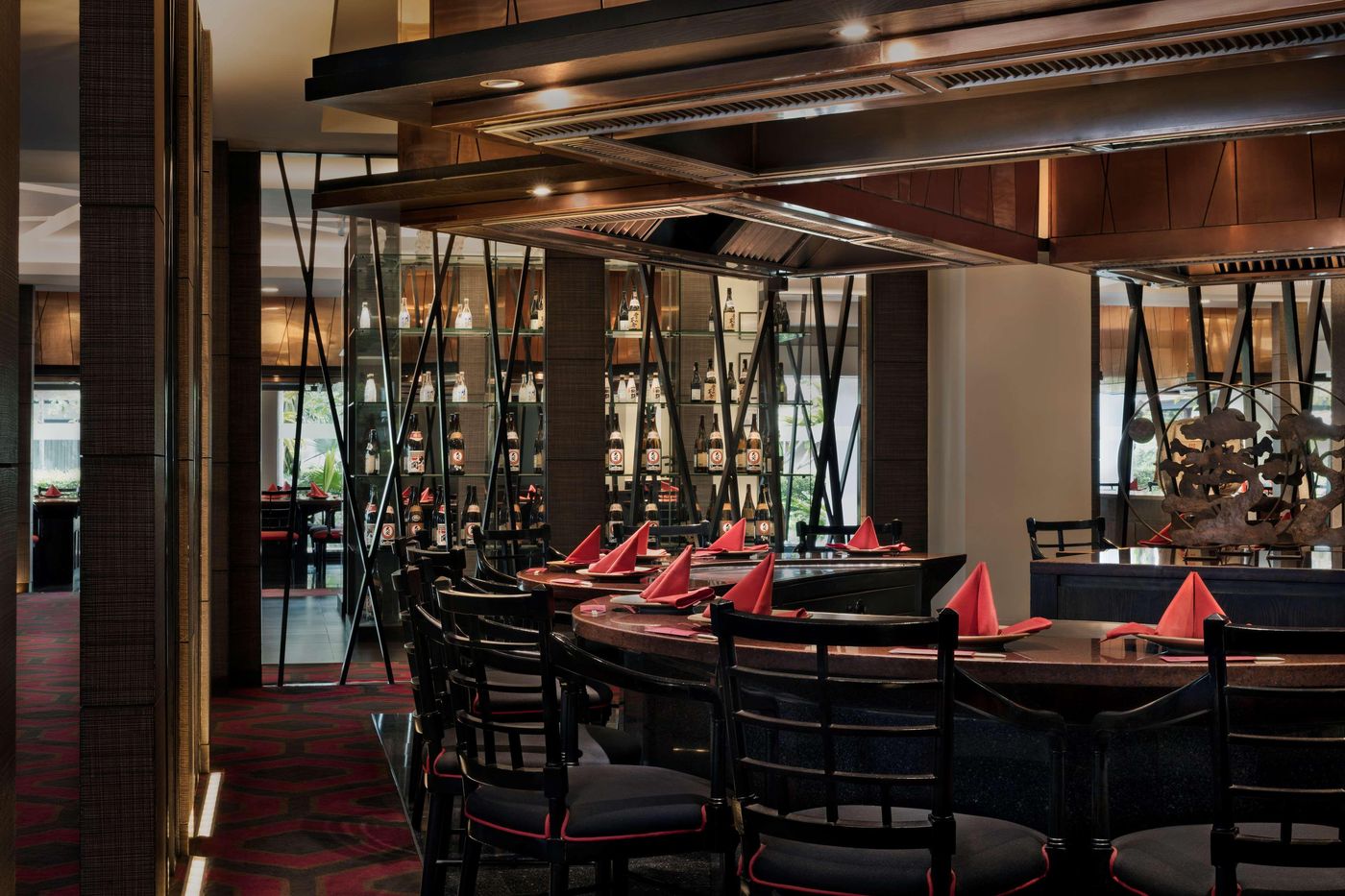 Anantara-Riverside-Bangkok-Restaurant-32