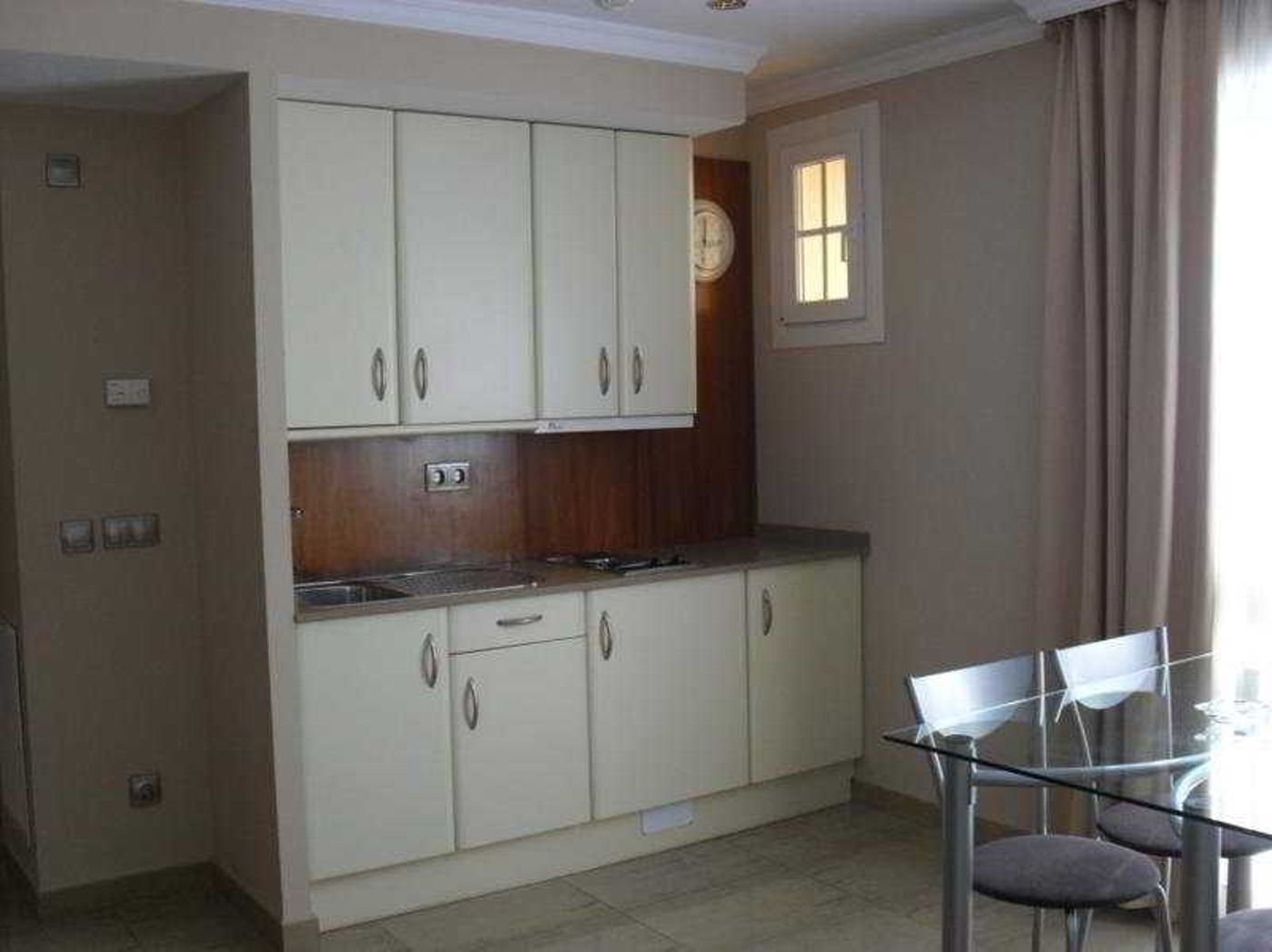 Vent-de-Garbi-Room-9