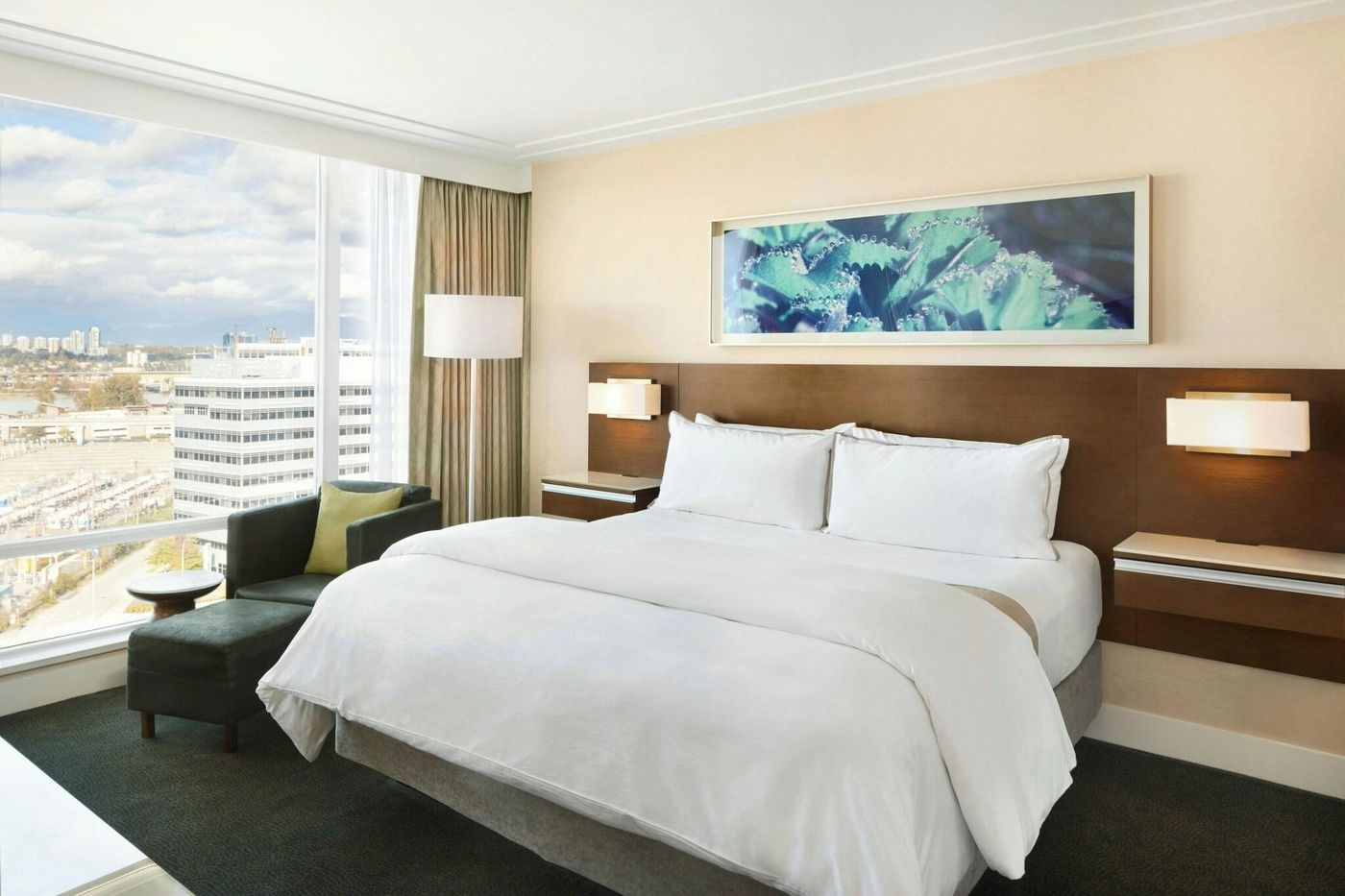 The-Westin-Wall-Centre--Vancouver-Airport-Room-15