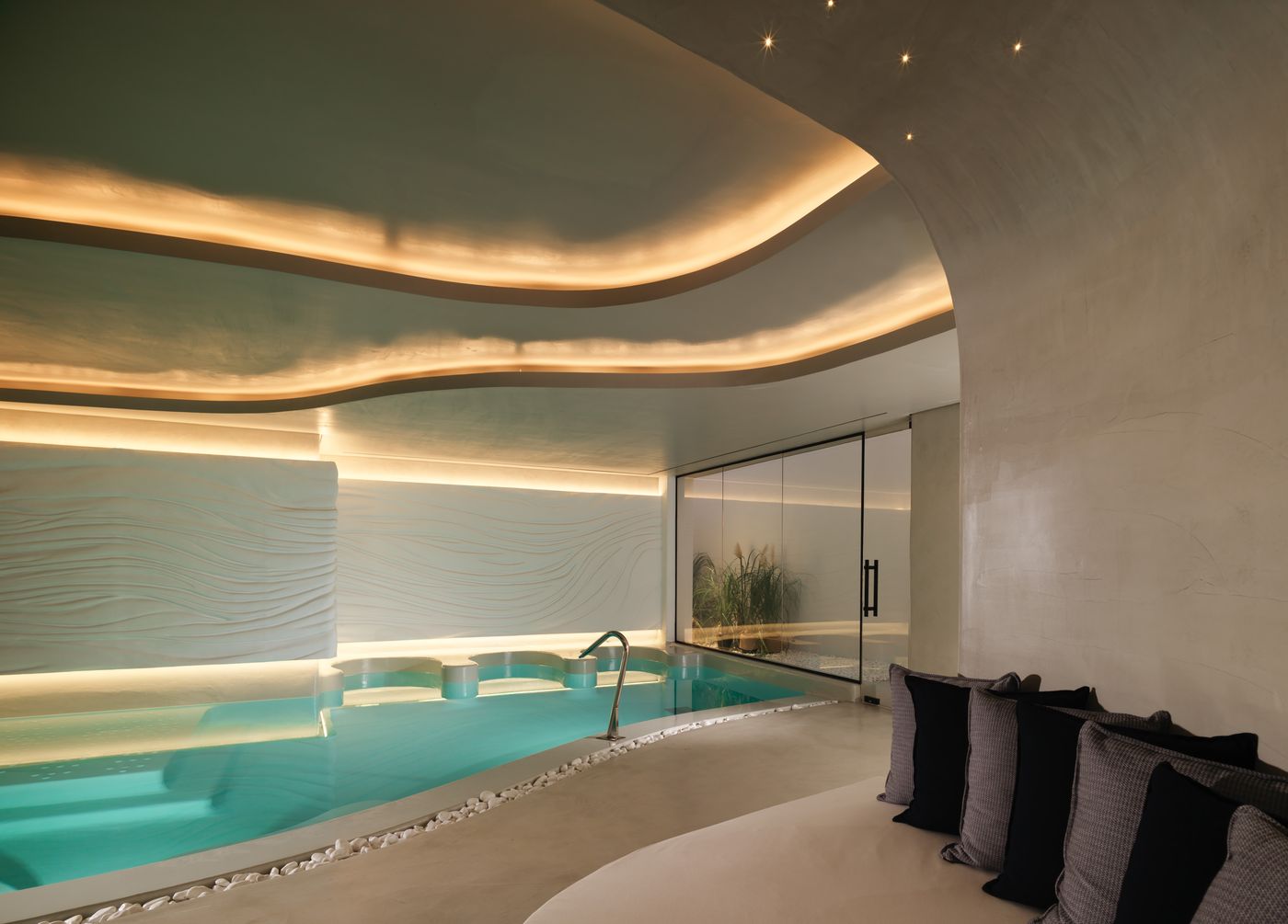 Mykonos-Riviera-Hotel---Spa-Sports-and-Entertainment-38