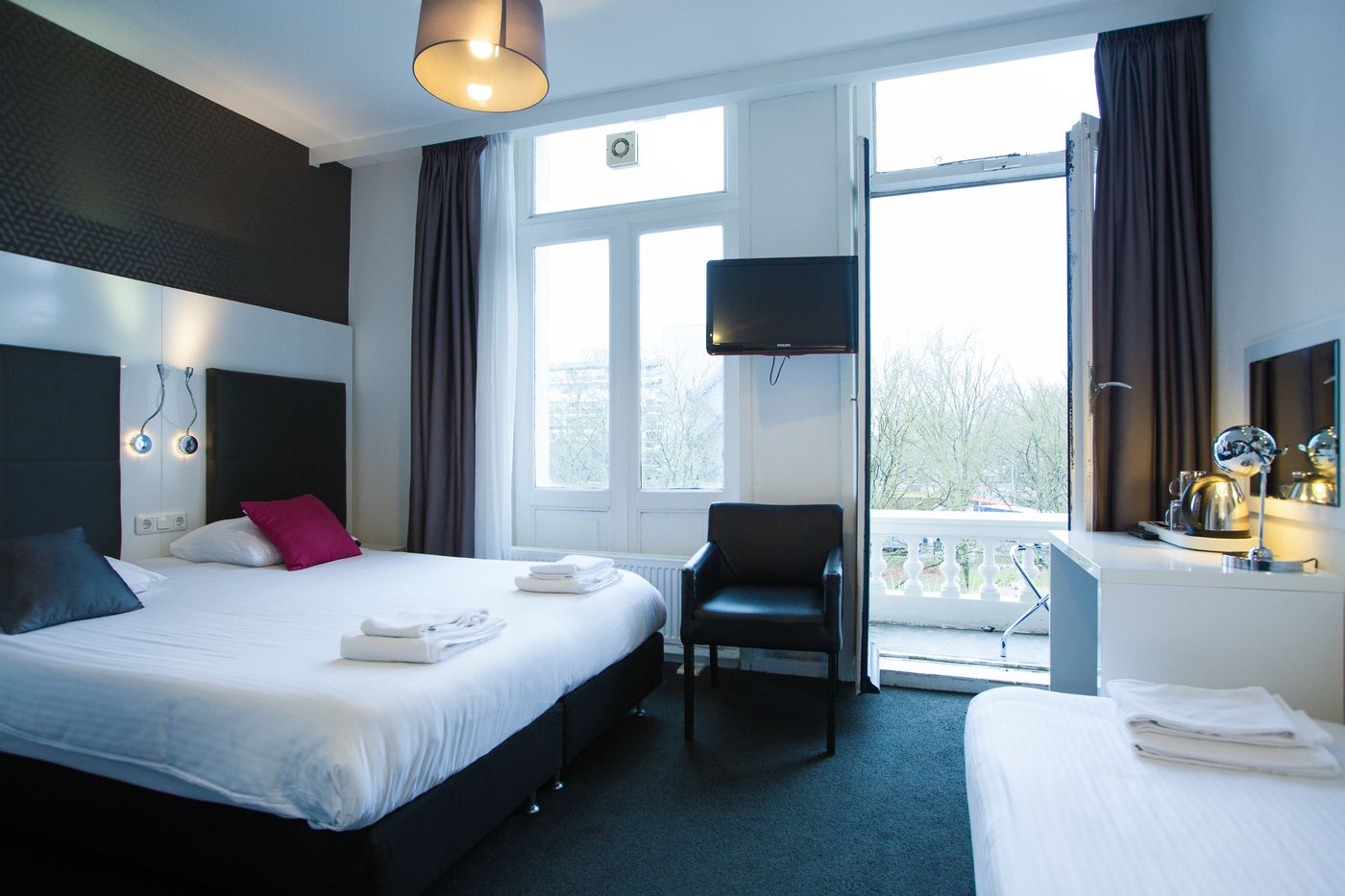 Hotel-Vossius-Vondelpark-Room-3