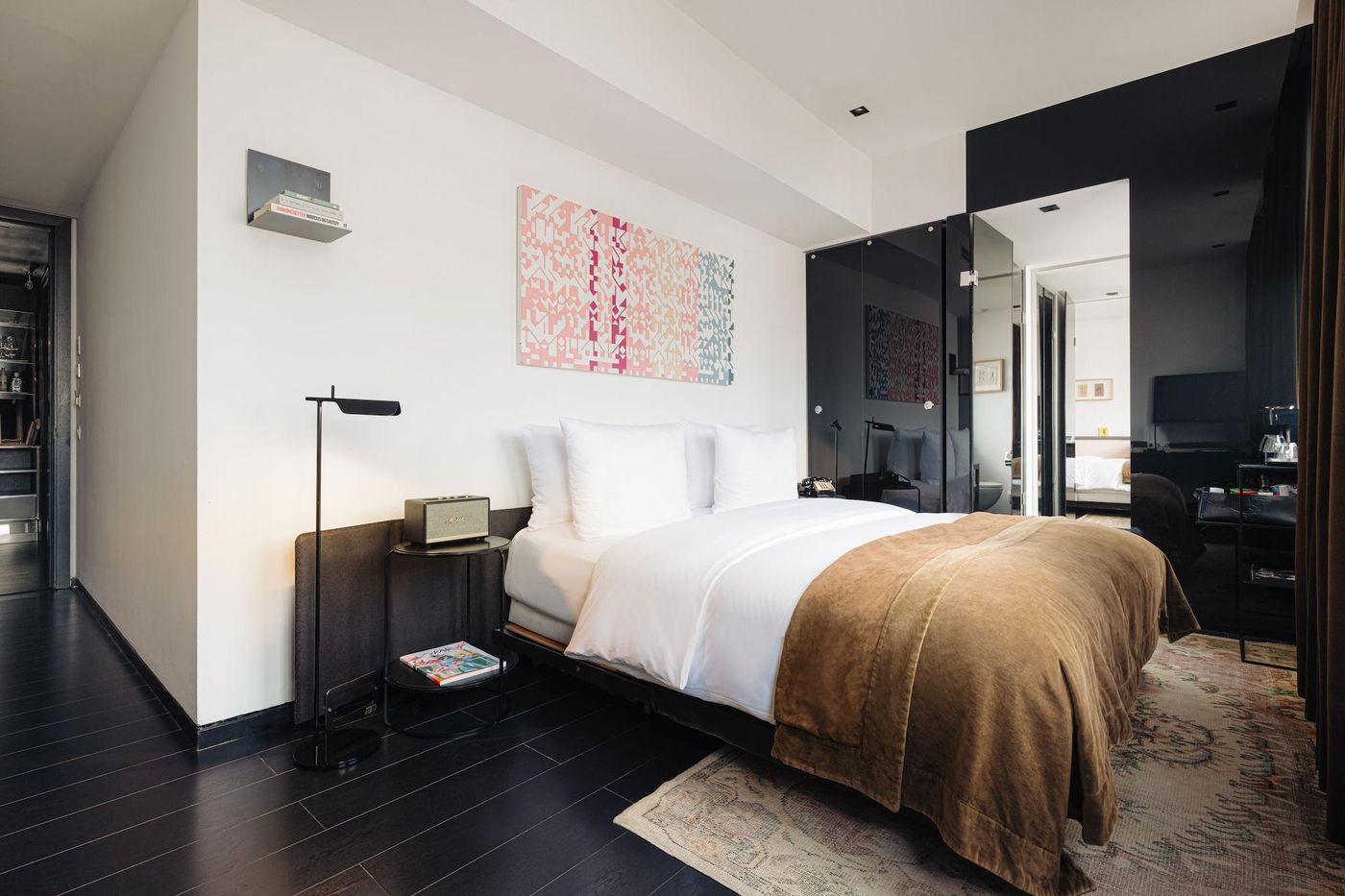 SIR-Albert-Hotel--part-of-Sircle-Collection-Room-39