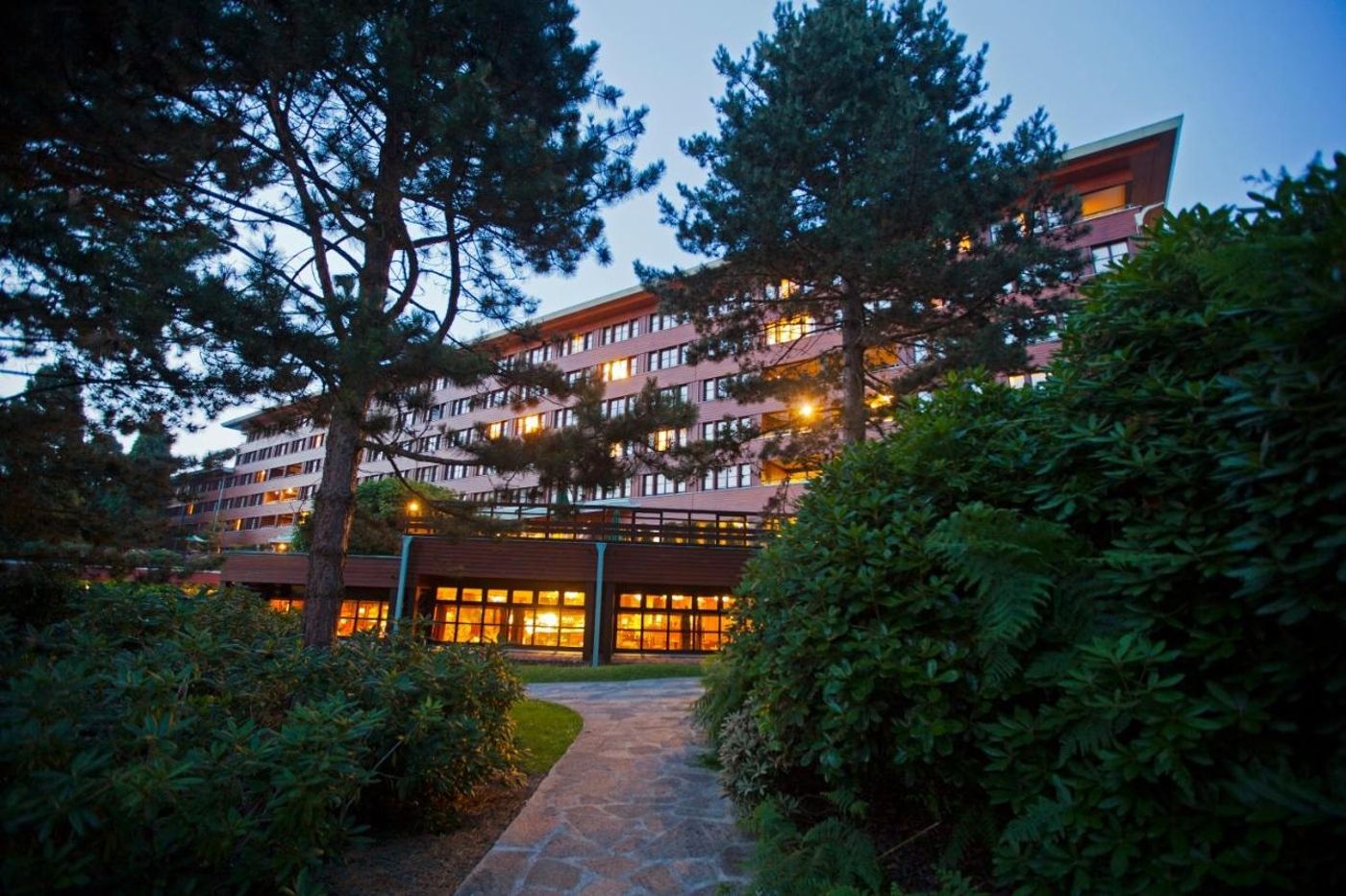 Disney'S Sequoia Lodge-France-Paris-General view-1