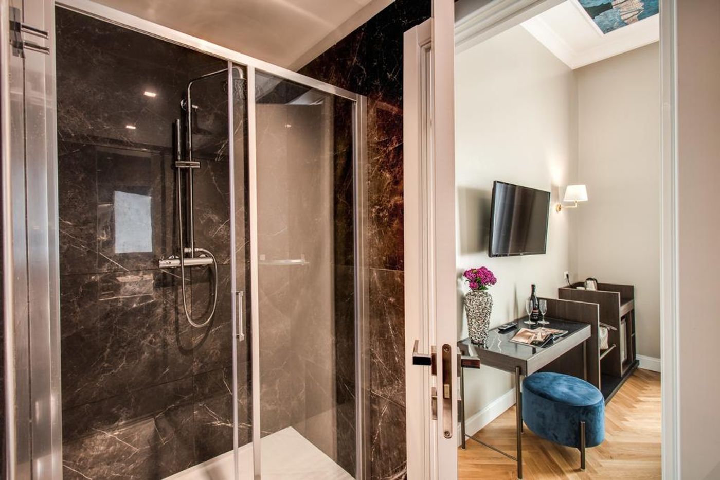 Hotel-55-Fiftyfive-Room-37