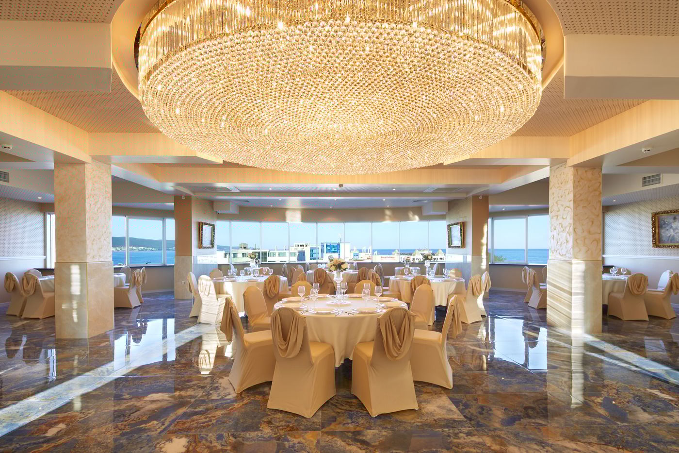 Planeta-Restaurant-17