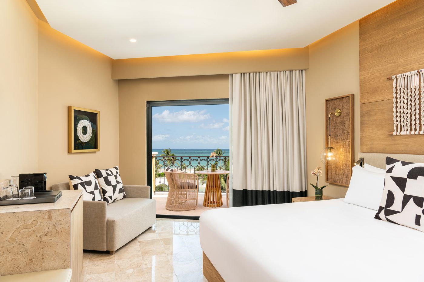 Secrets-Capri-Riviera-Cancun-All-Inclusive-Room-14