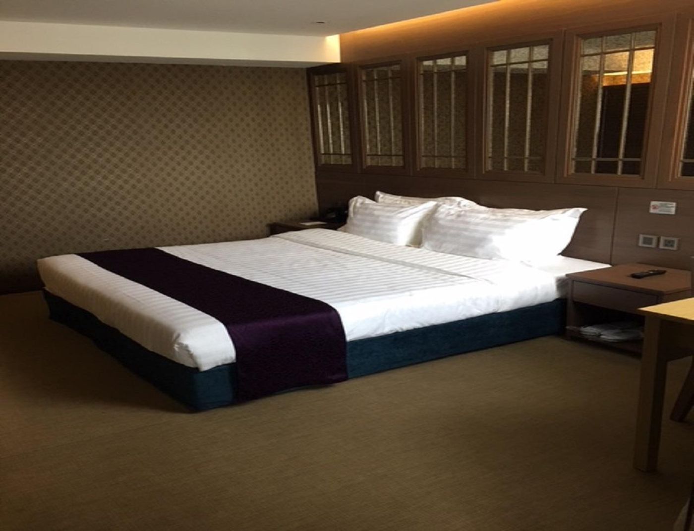 Largos-Hong Kong – China-KOWLOON-Room-9