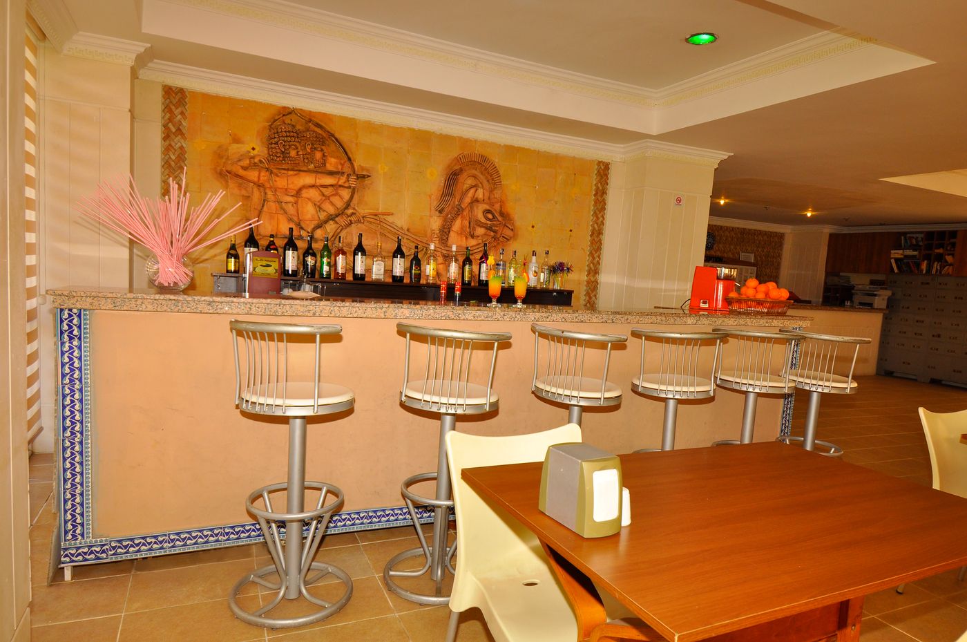Golden-Star-Hotel-Bar-19