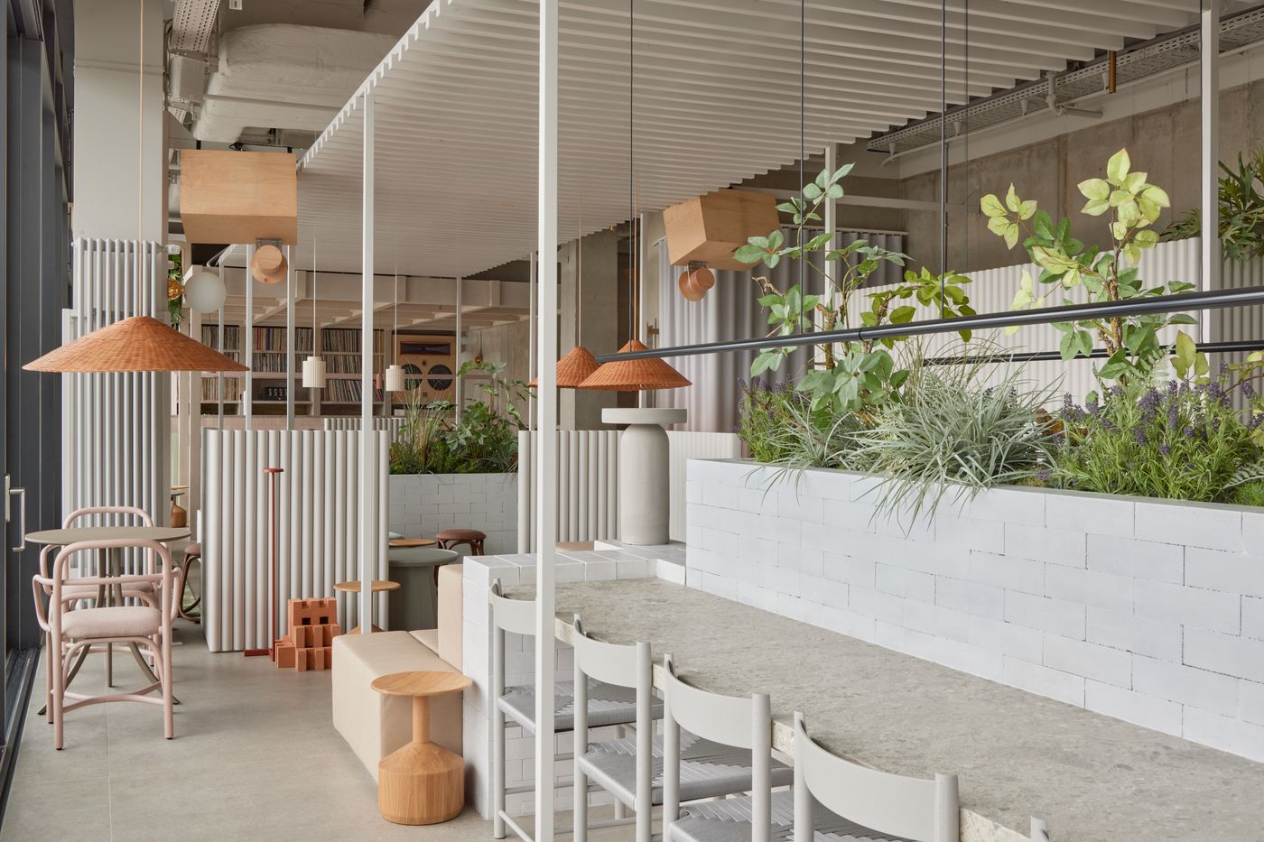 Locke-at-East-Side-Gallery--Friedrichshain-General-view-3