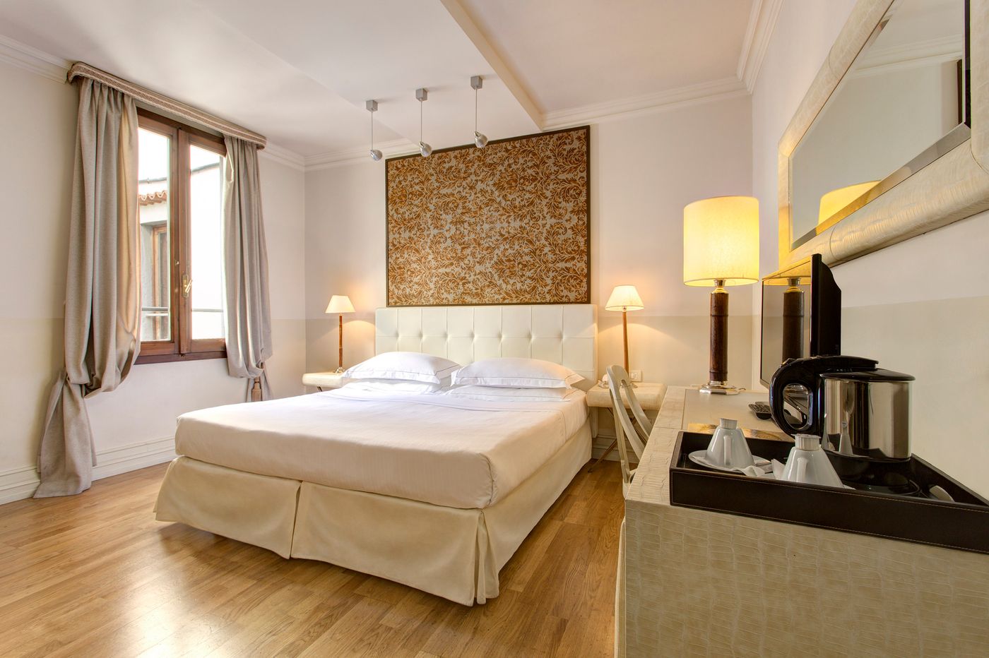 Grand-Hotel-Cavour-Room-21