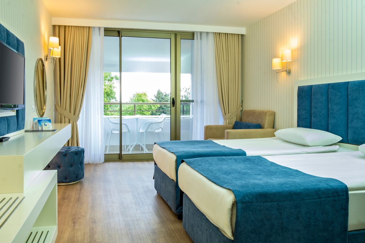 Mirada-del-Mar-Room-12