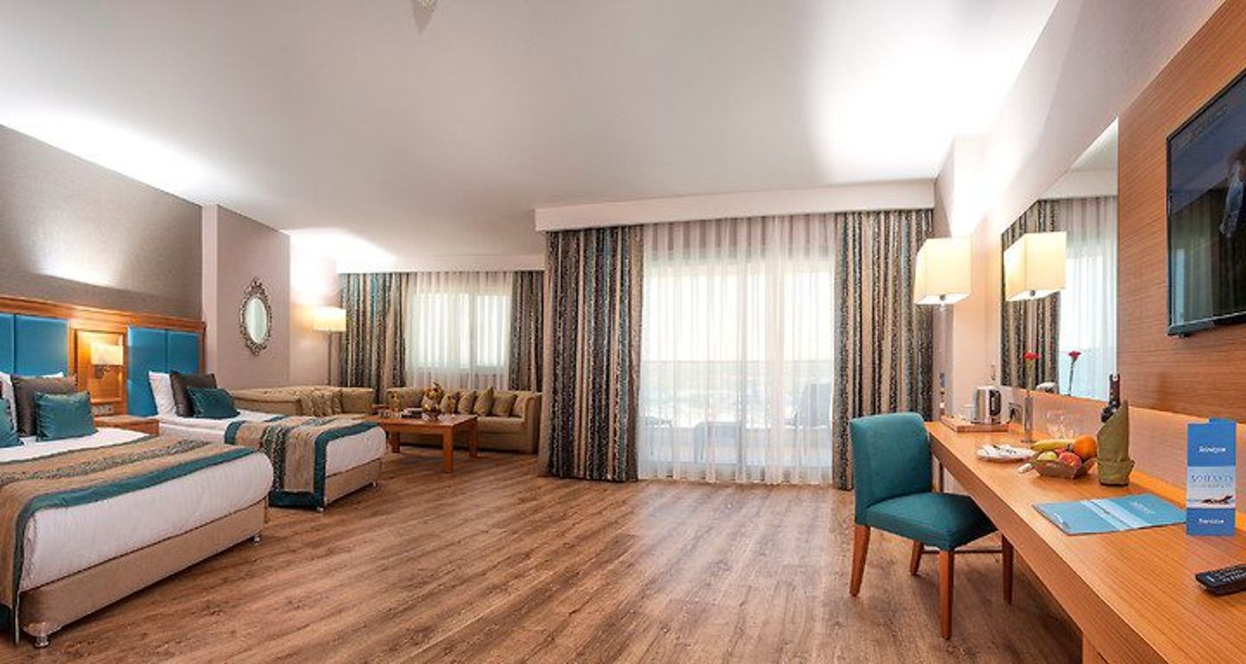 Aquasis Deluxe Resort & Spa Room 3