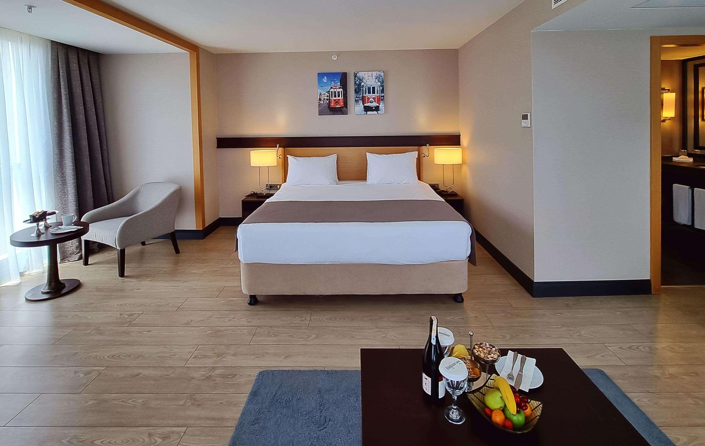 Port-Bosphorus-Hotel-Room-14
