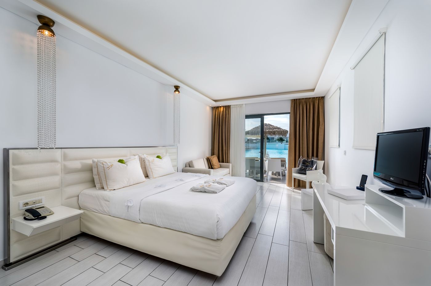 Diamond-Deluxe-Room-28