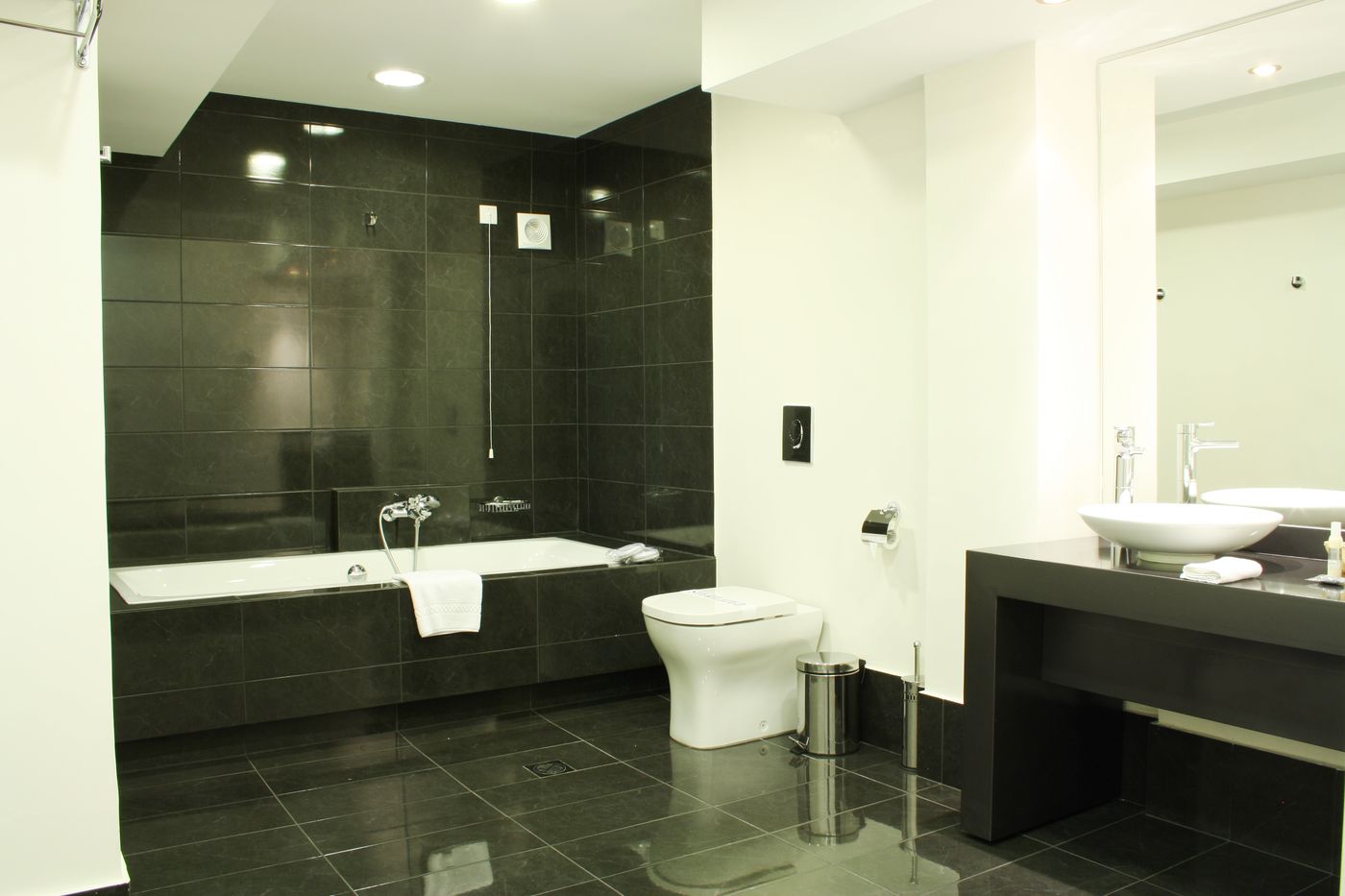 Theoxenia-House-Room-23