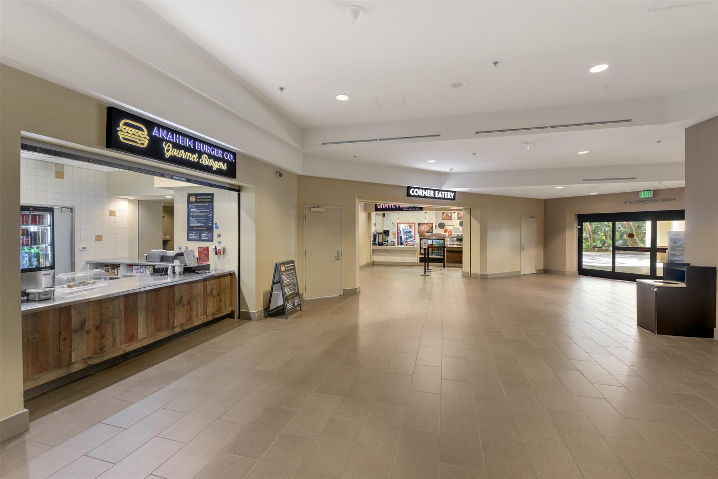 Hilton-Anaheim-Restaurant-32