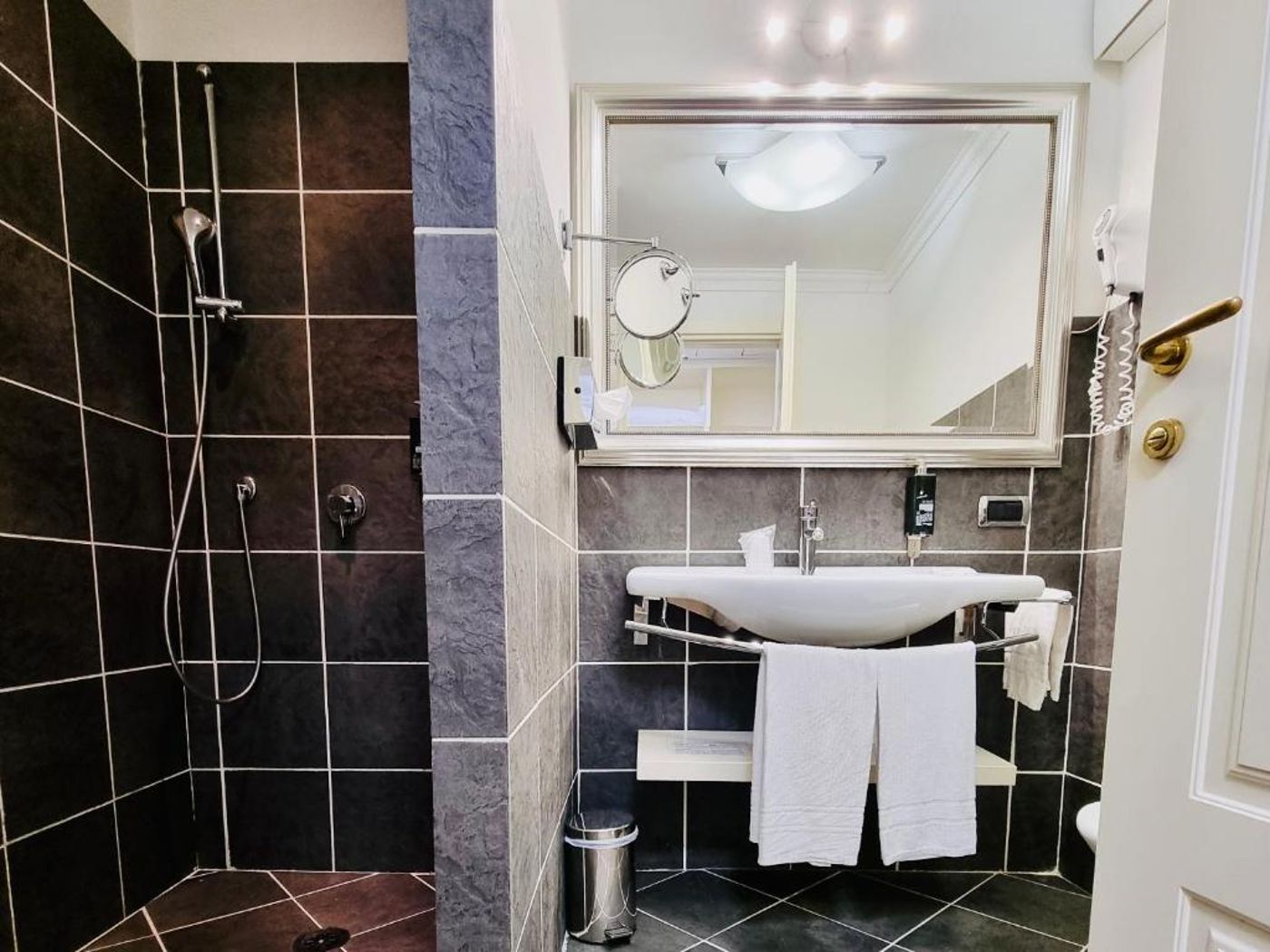 Canali - Italy - RAPALLO (GE) - Room - 2