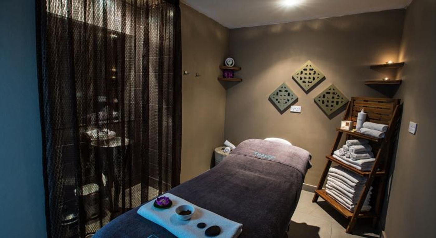 Tsokkos Vrissiana Beach Hotel