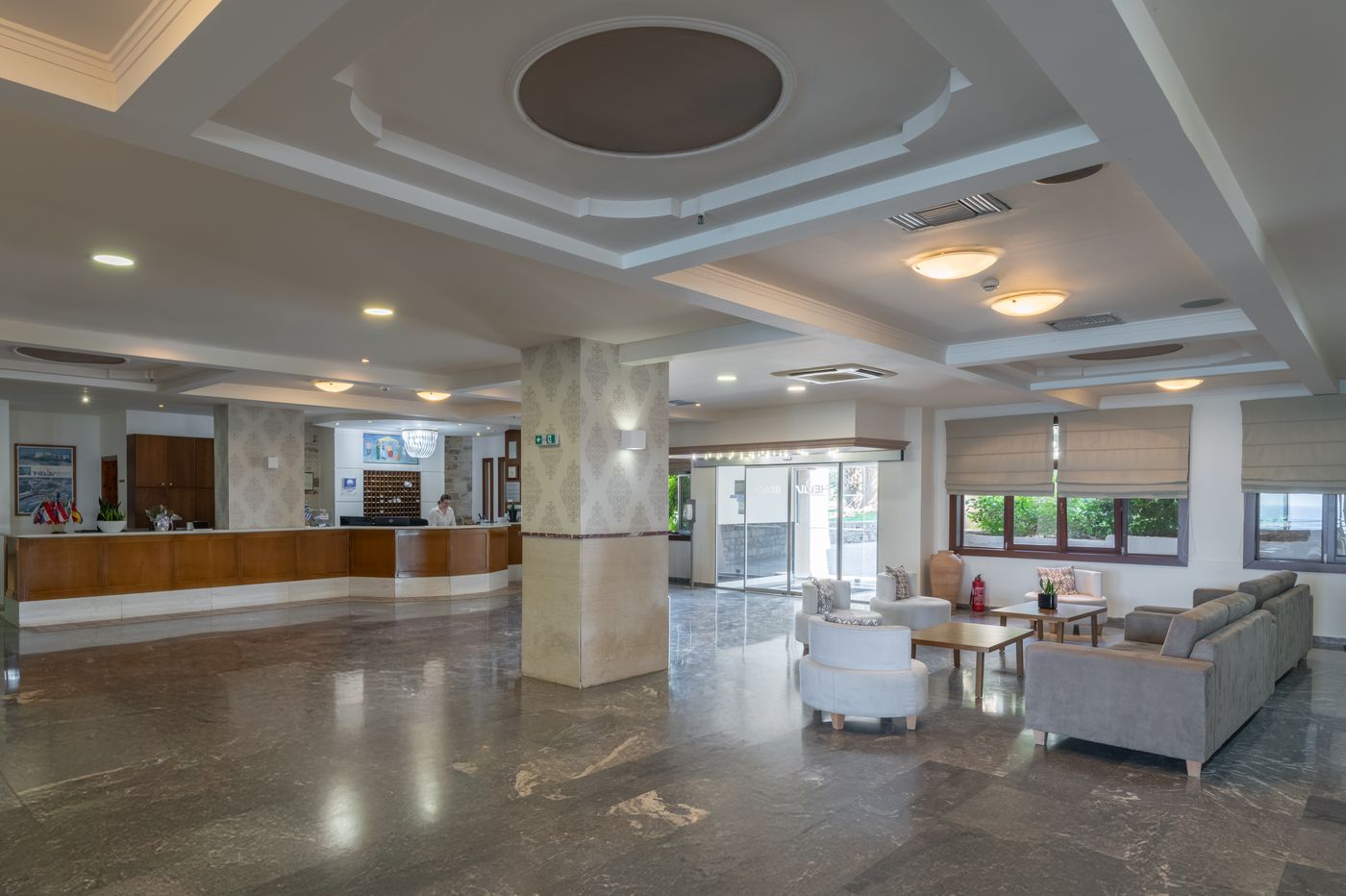 Themis-Beach-Hotel-Lobby-48