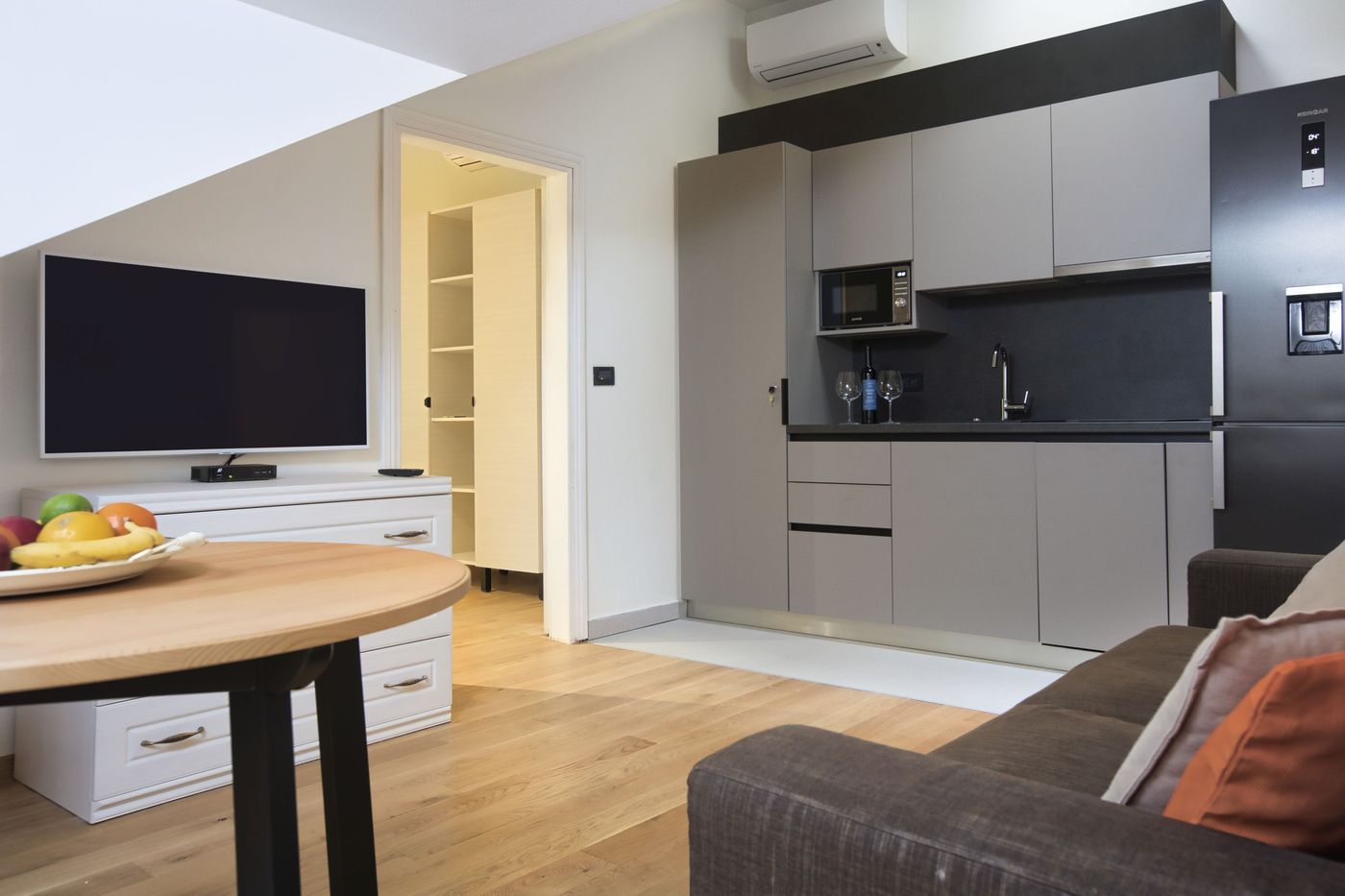 Palmotta-Palace-Room-36