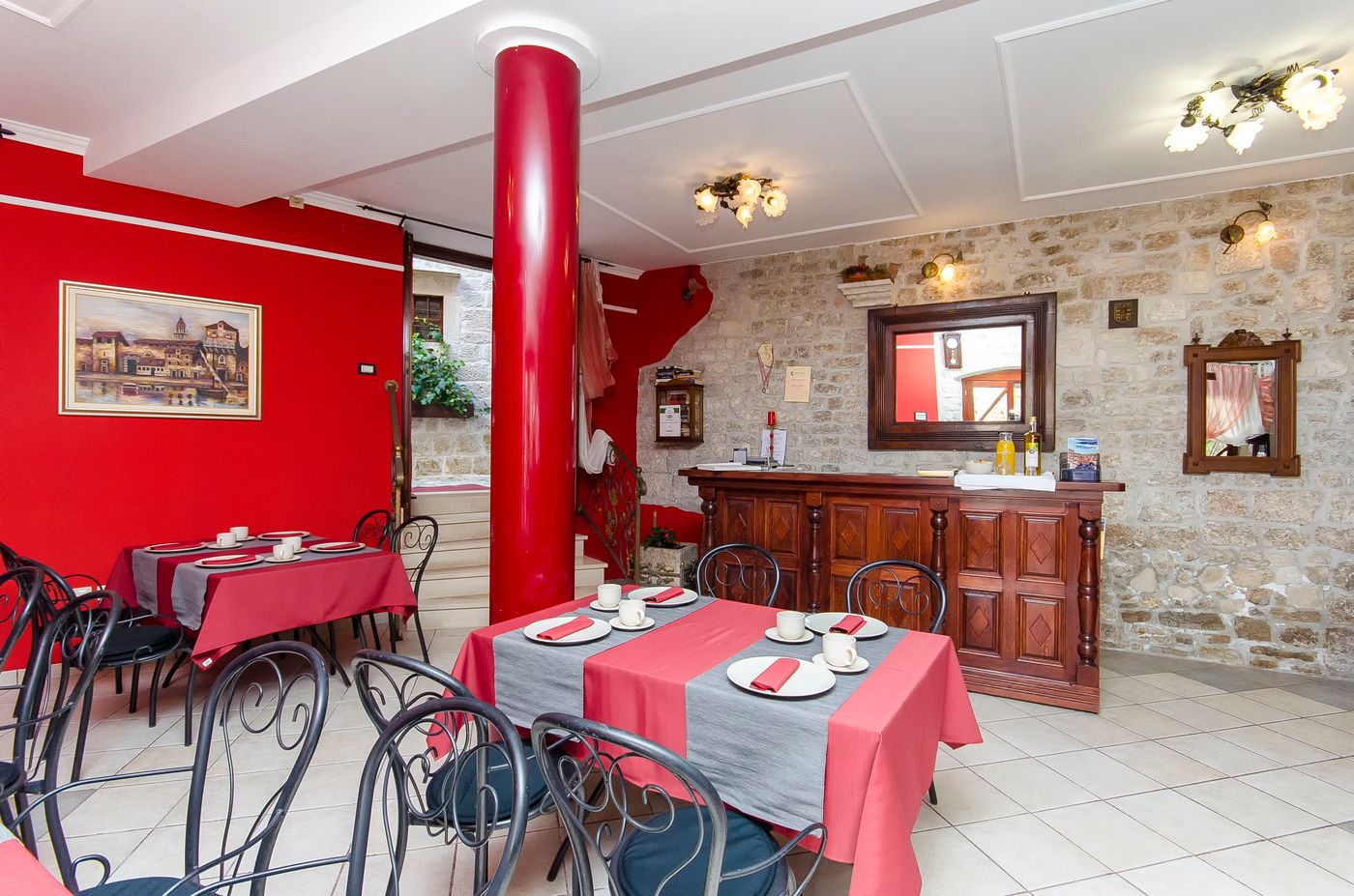 Palace-Derossi-Restaurant-55