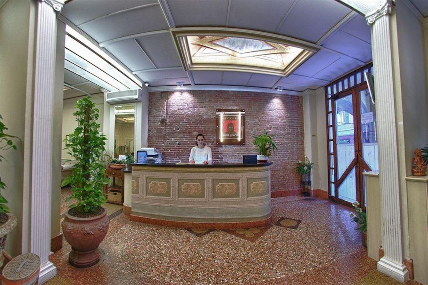 Hotel Pedrini - Italy - BOLOGNA - General view - 9